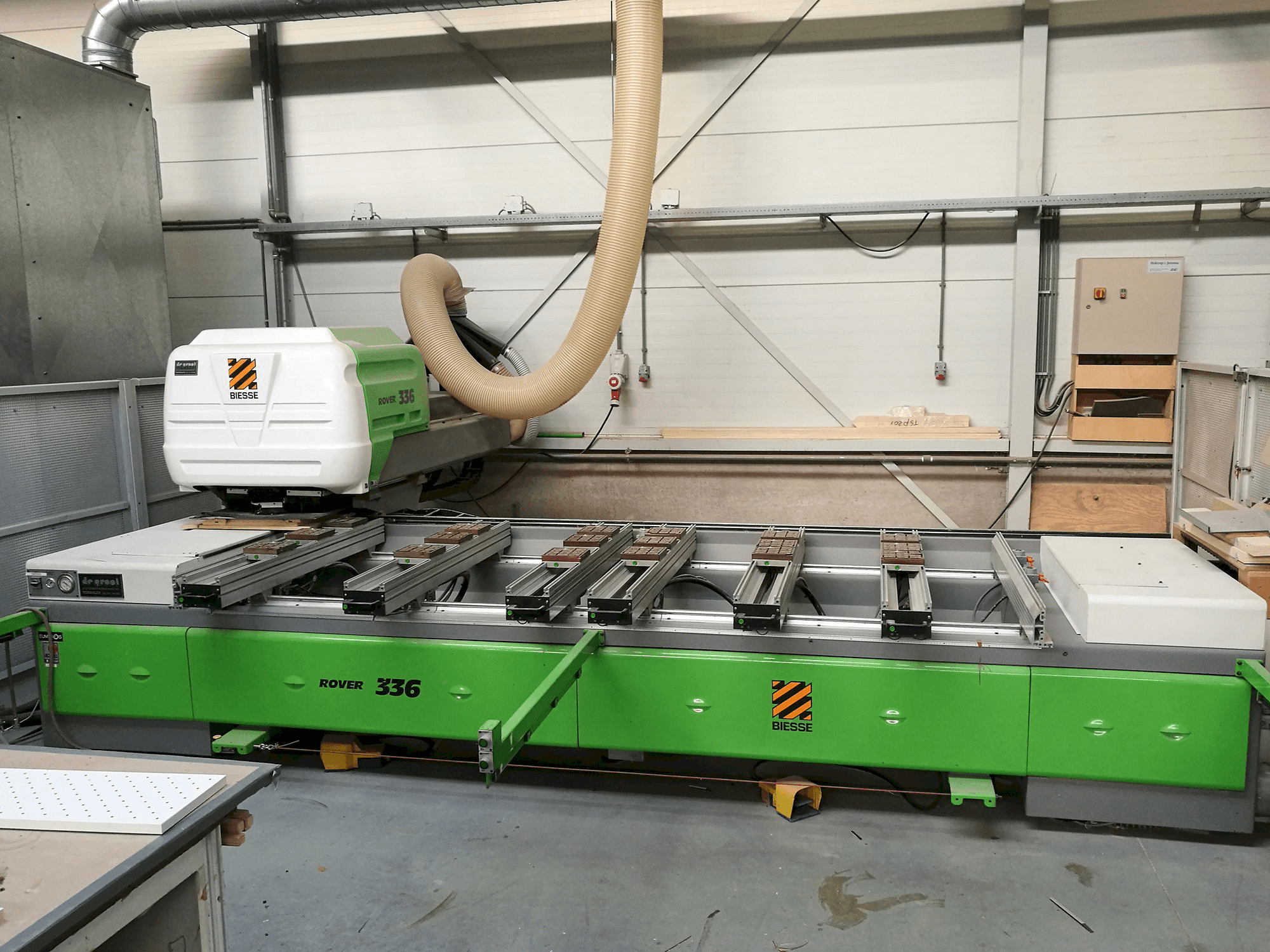 Prikaz stroja BIESSE ROVER 336 sprijeda