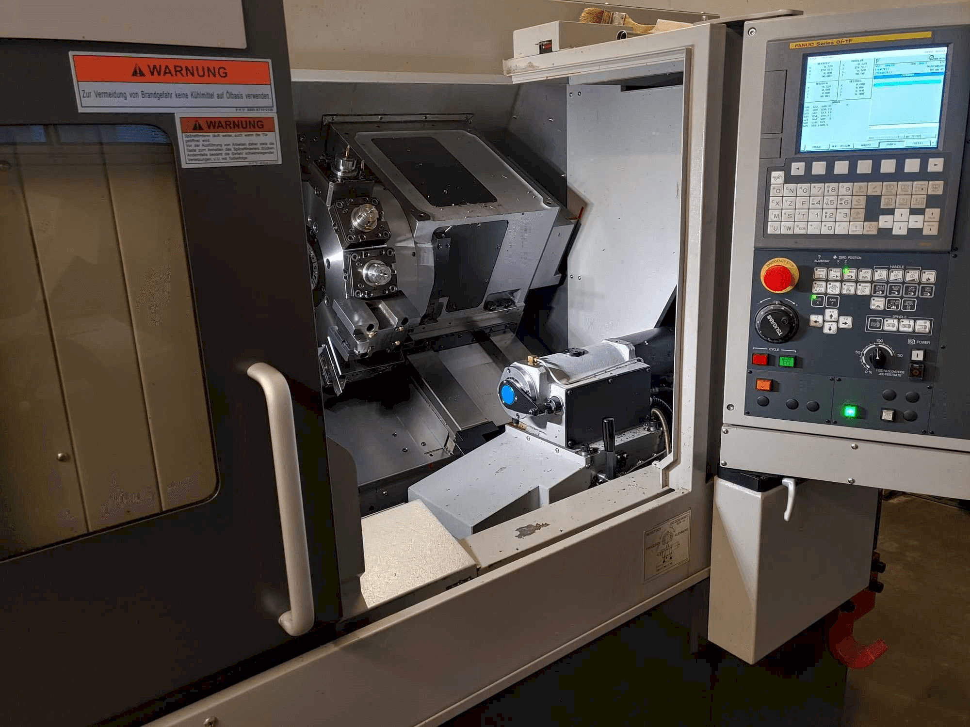 Prikaz stroja TSUGAMI M08DE sprijeda