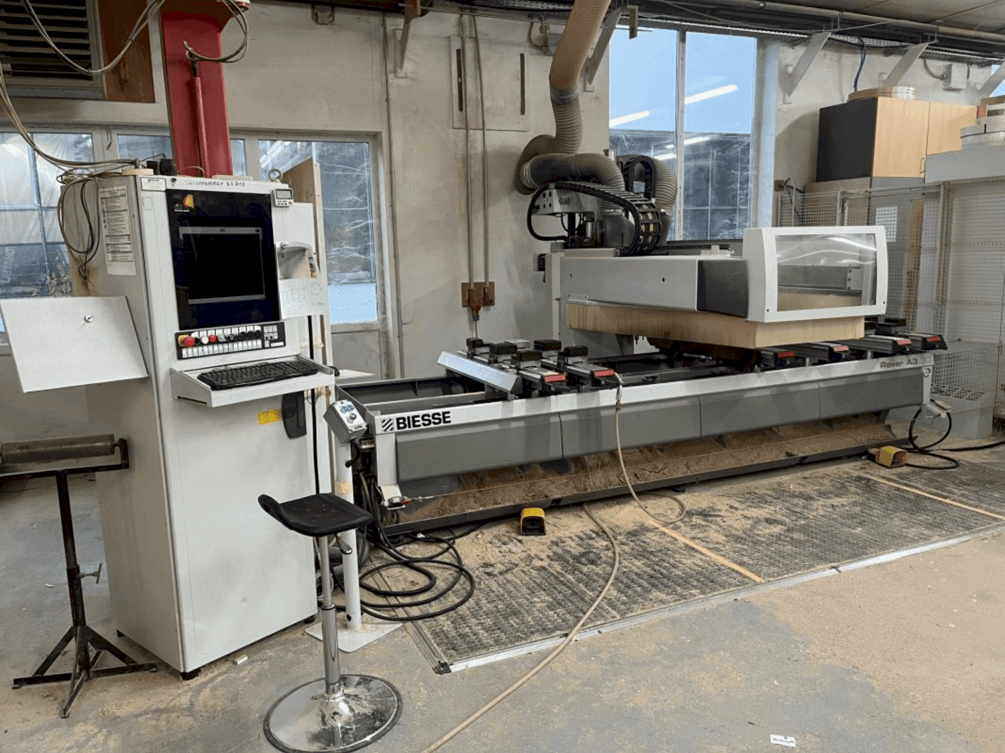 Prikaz stroja BIESSE ROVER A sprijeda