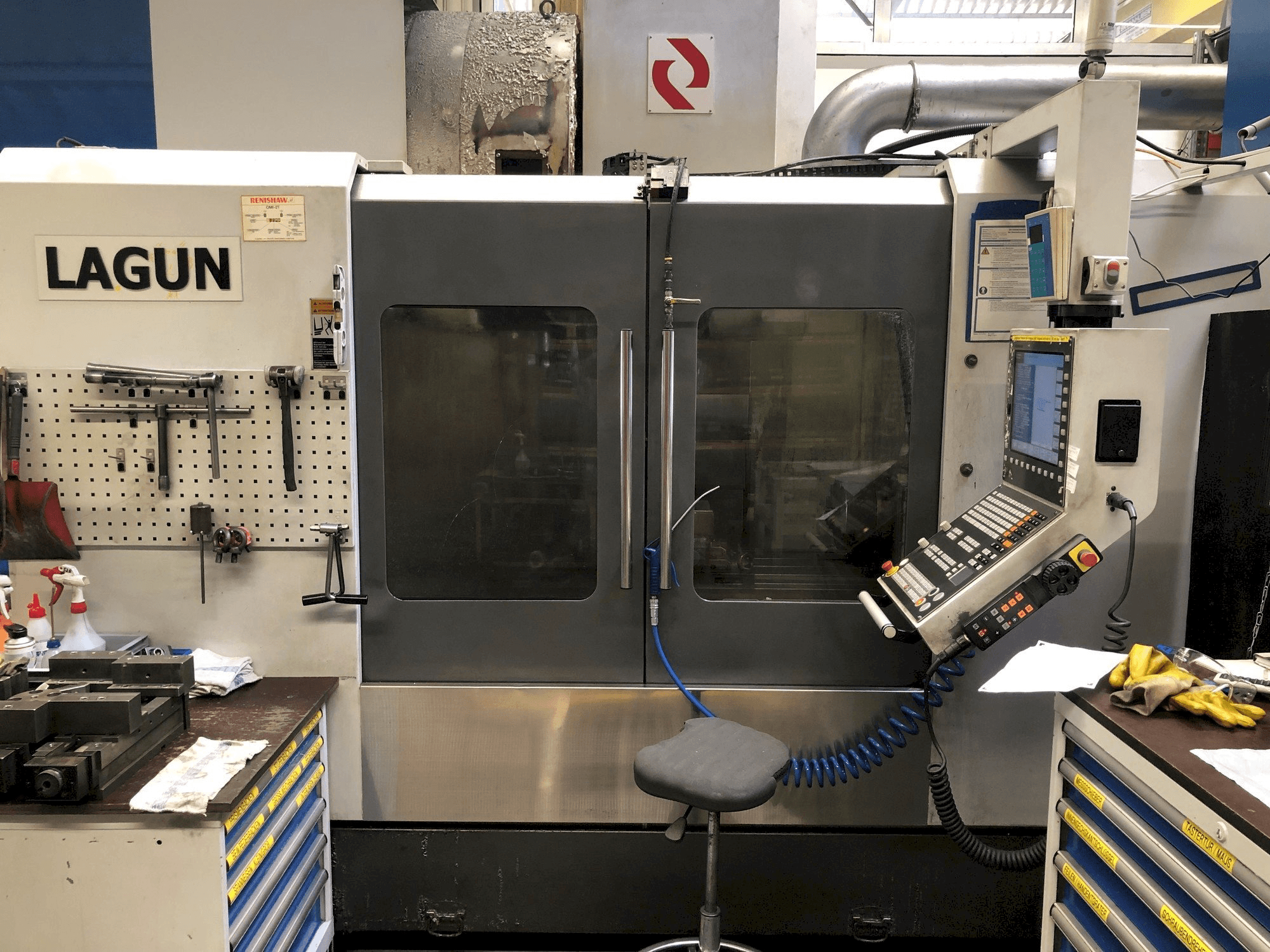 Prikaz stroja LAGUN L1400 sprijeda