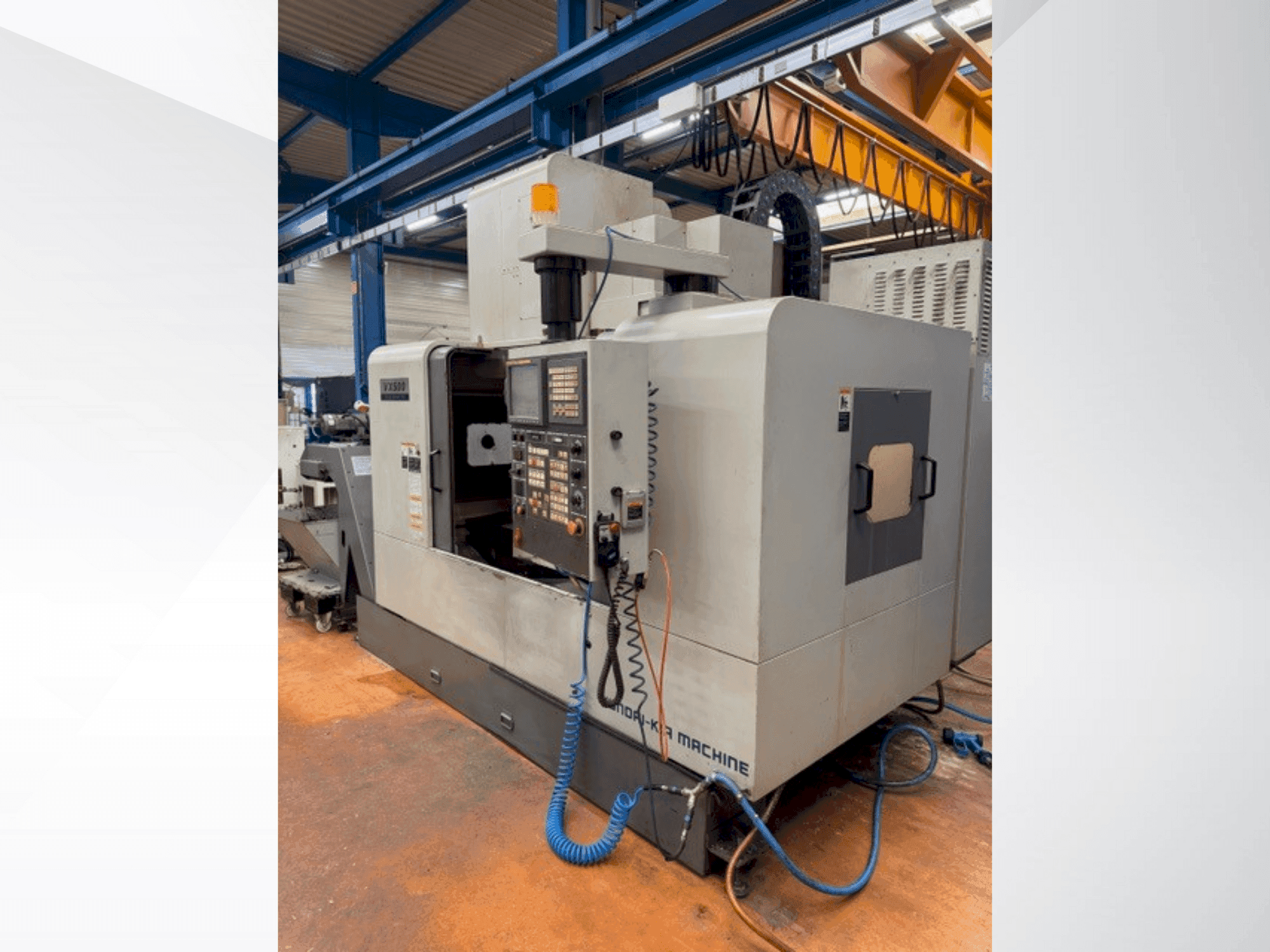 Prikaz stroja HYUNDAI KIA VX500 sprijeda