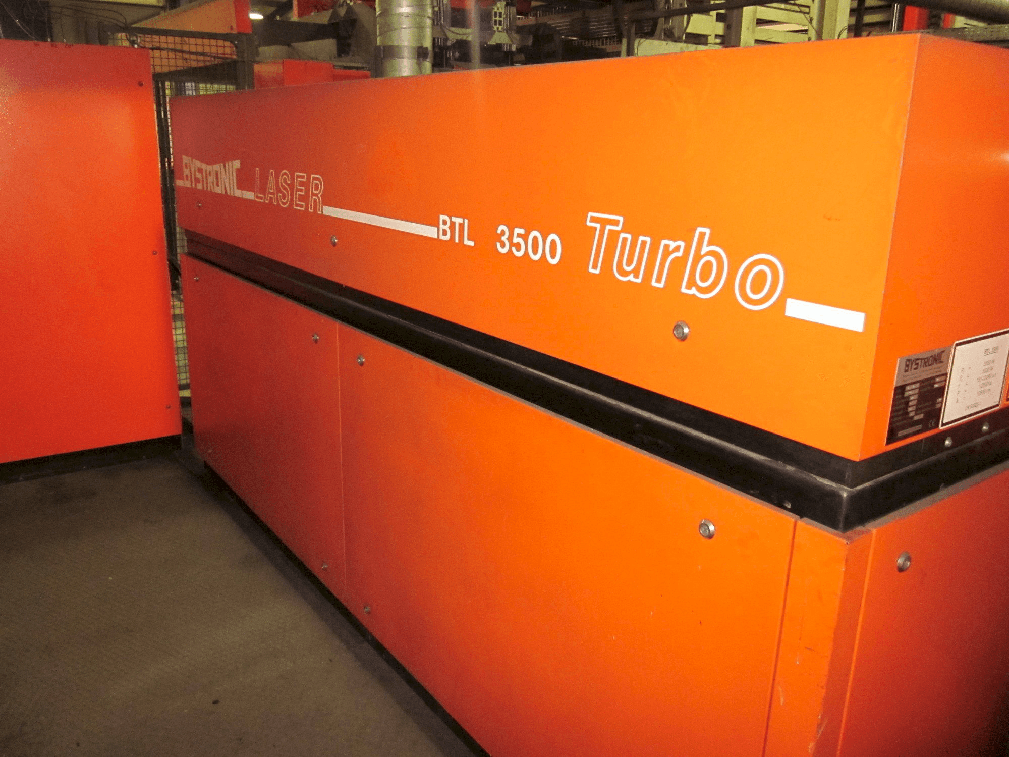 Prikaz stroja Bystronic BTLl 3500 sprijeda