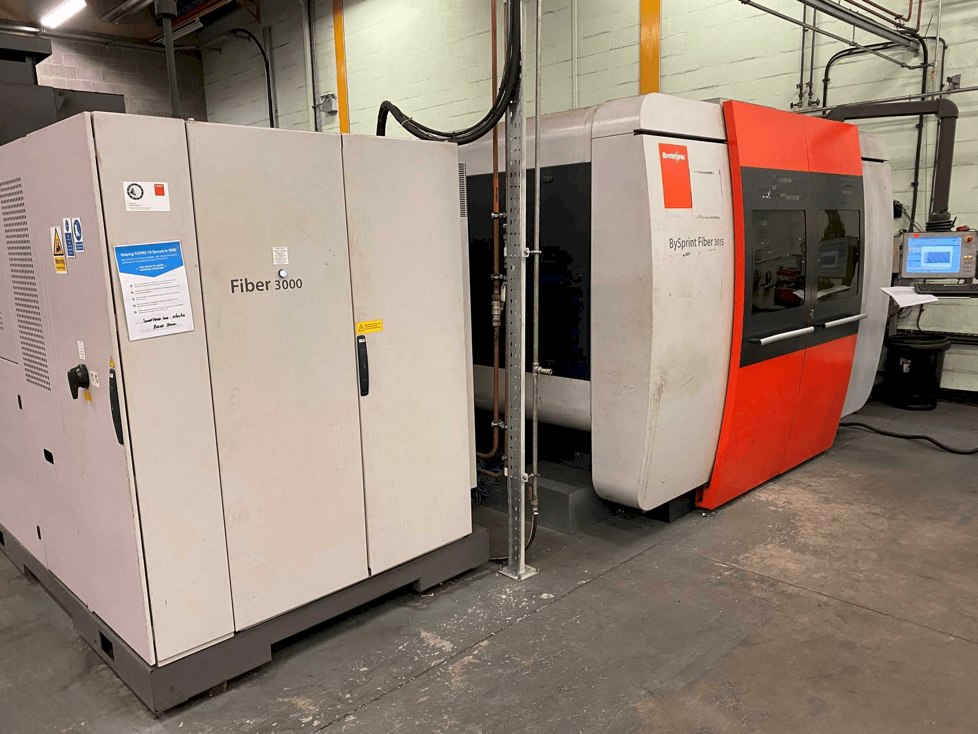 Prikaz stroja Bystronic BySprint 3015 Fiber sprijeda