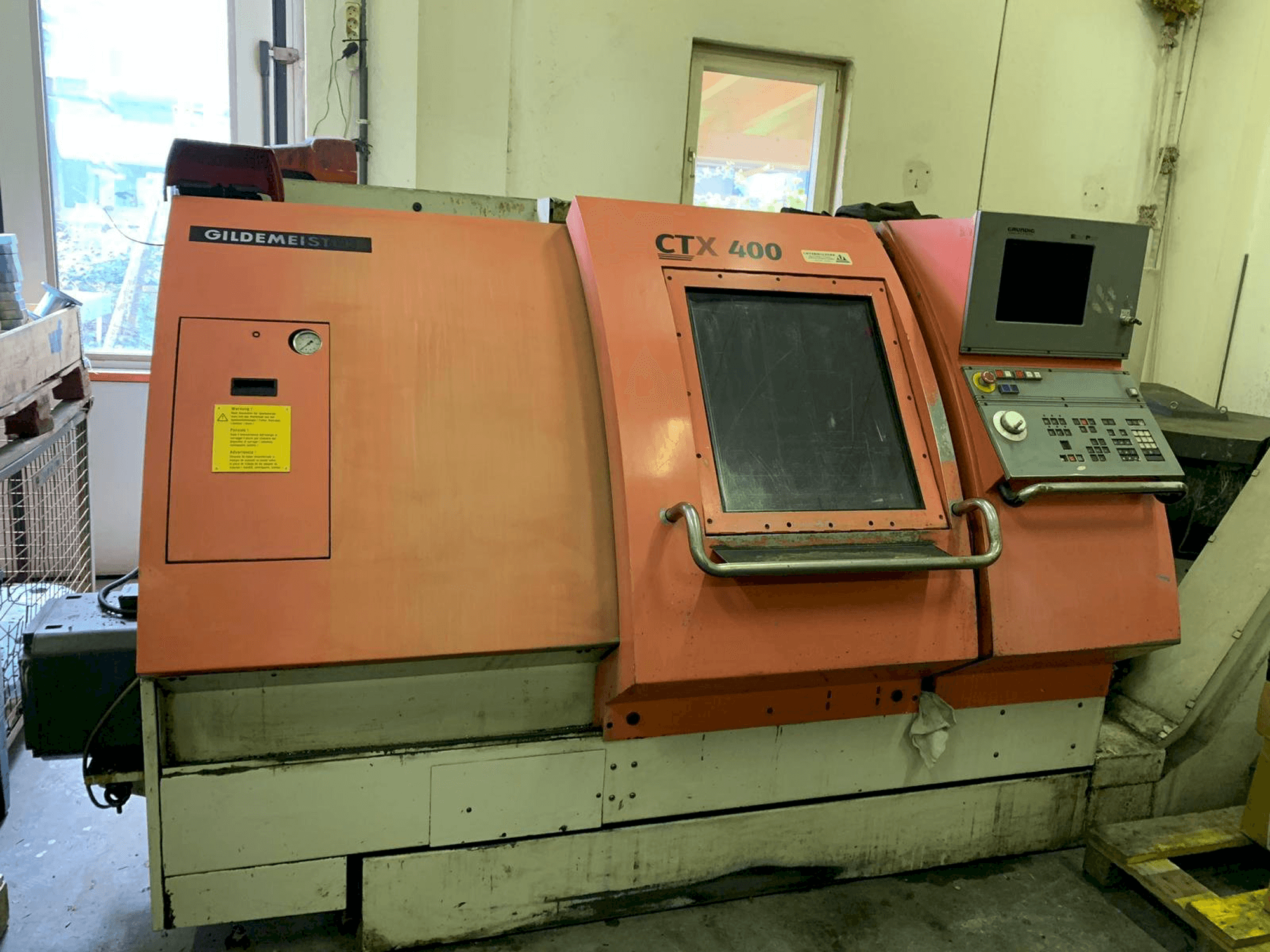 Prikaz stroja Gildemeister CTX 400 sprijeda