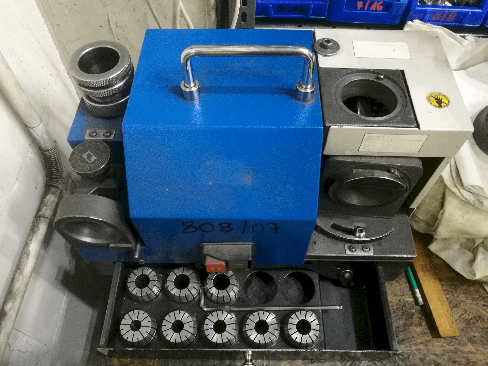 Prikaz stroja PAX 30 sprijeda