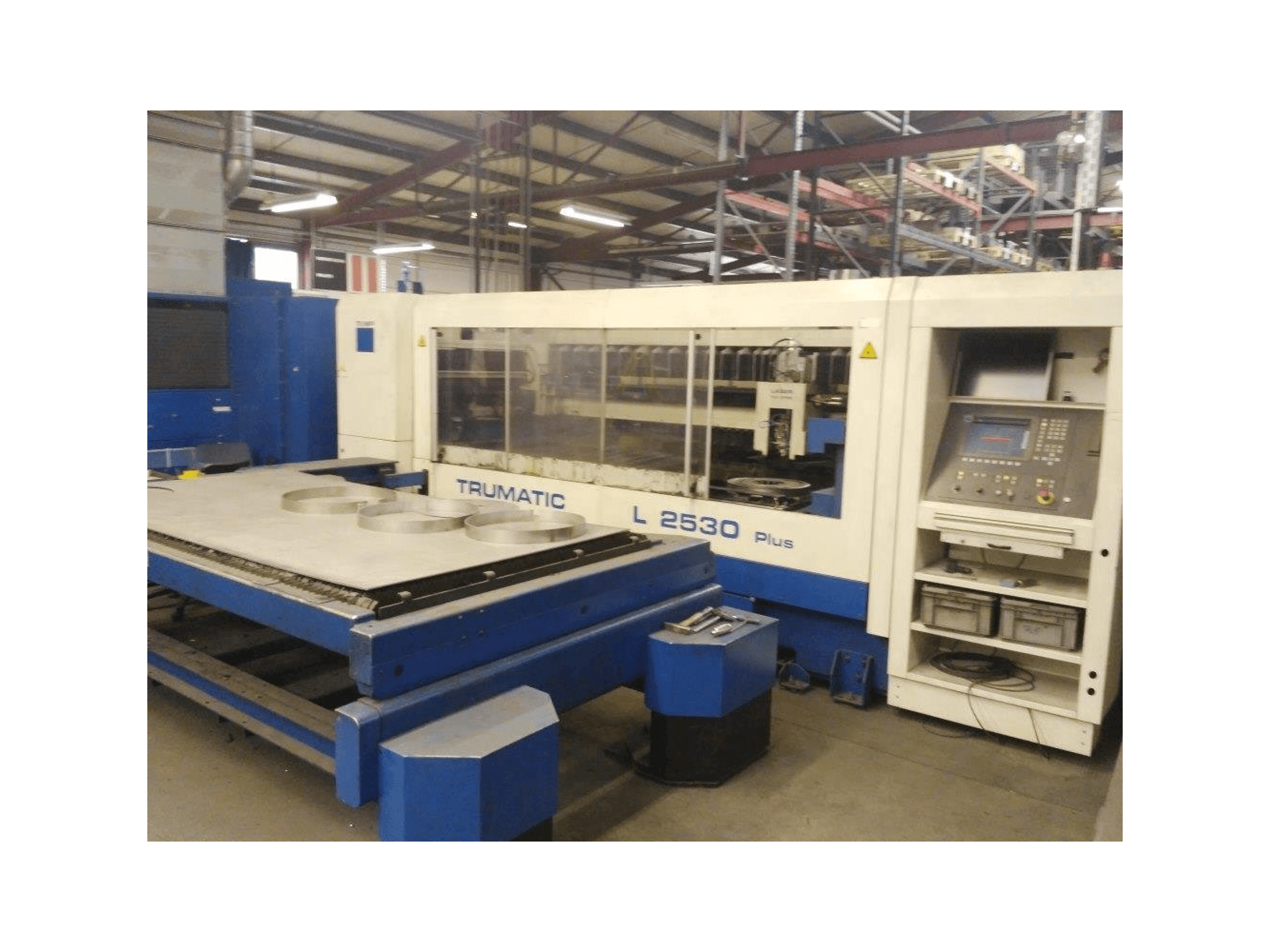 Prikaz stroja Trumpf TRUMATIC L 2530 sprijeda