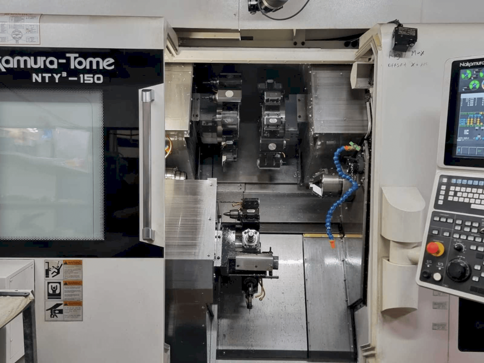 Prikaz stroja NAKAMURA-TOME NTY3-150 sprijeda