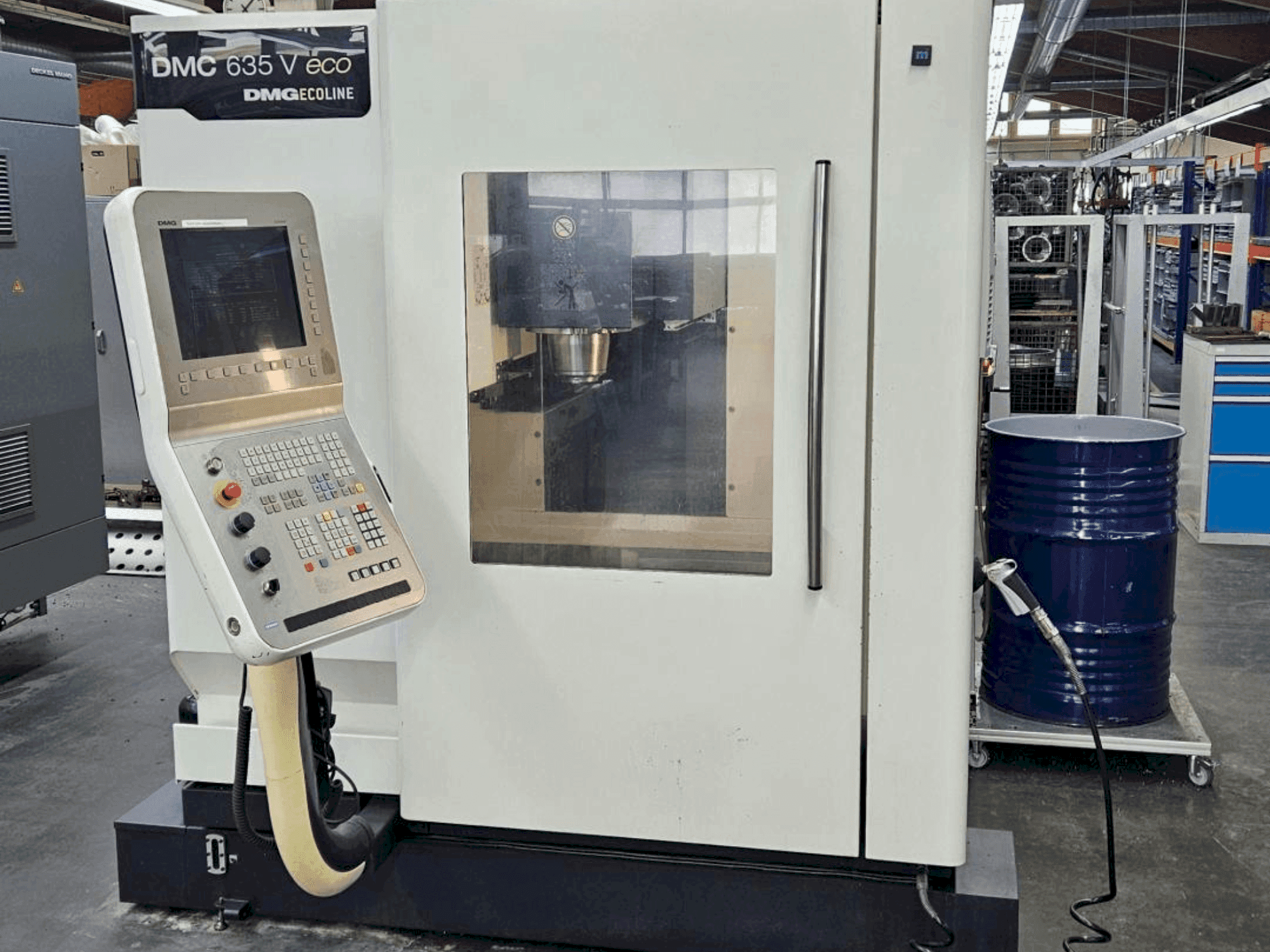 Prikaz stroja DMG DECKEL MAHO DMC 635V eco sprijeda