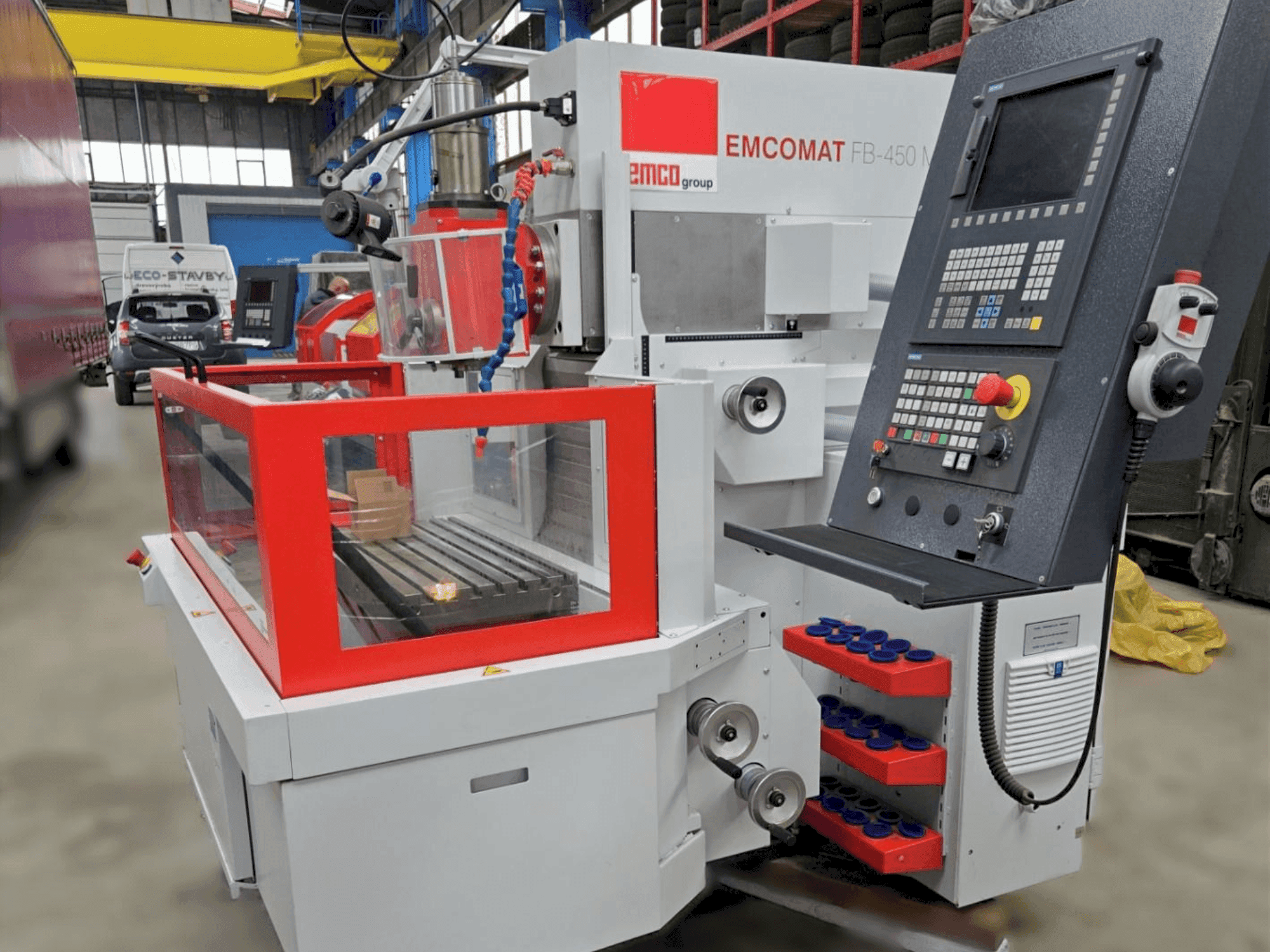 Prikaz stroja EMCO Emcomat FB-450 MC sprijeda