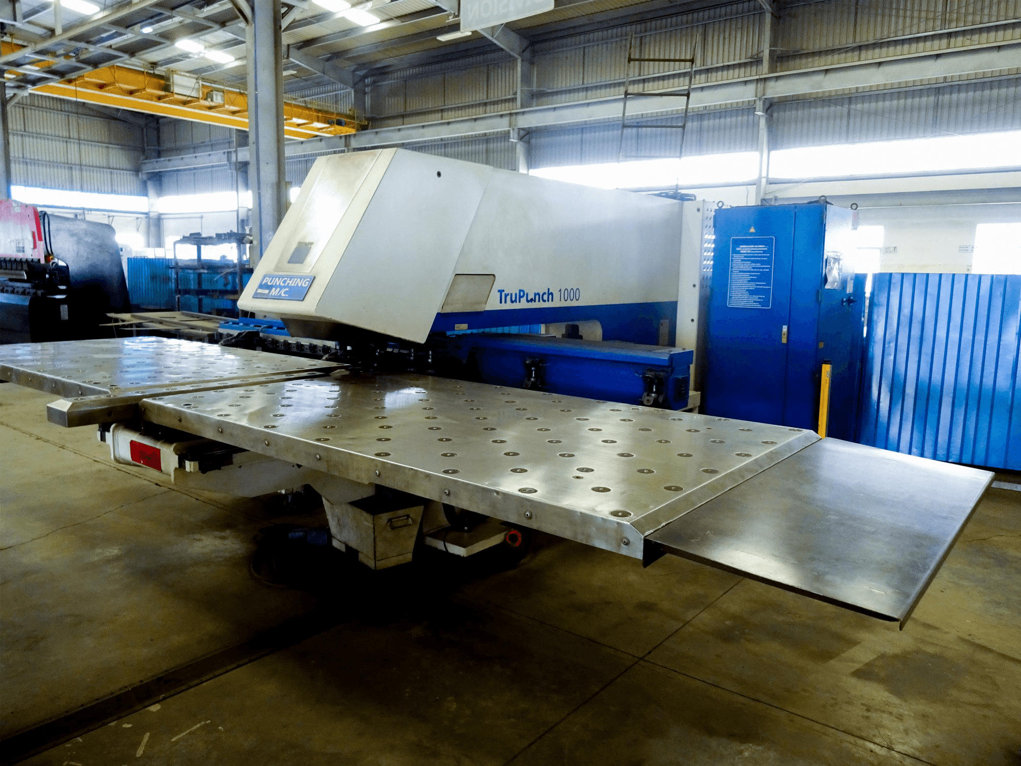 Prikaz stroja Trumpf TruPunch 1000 zdesna