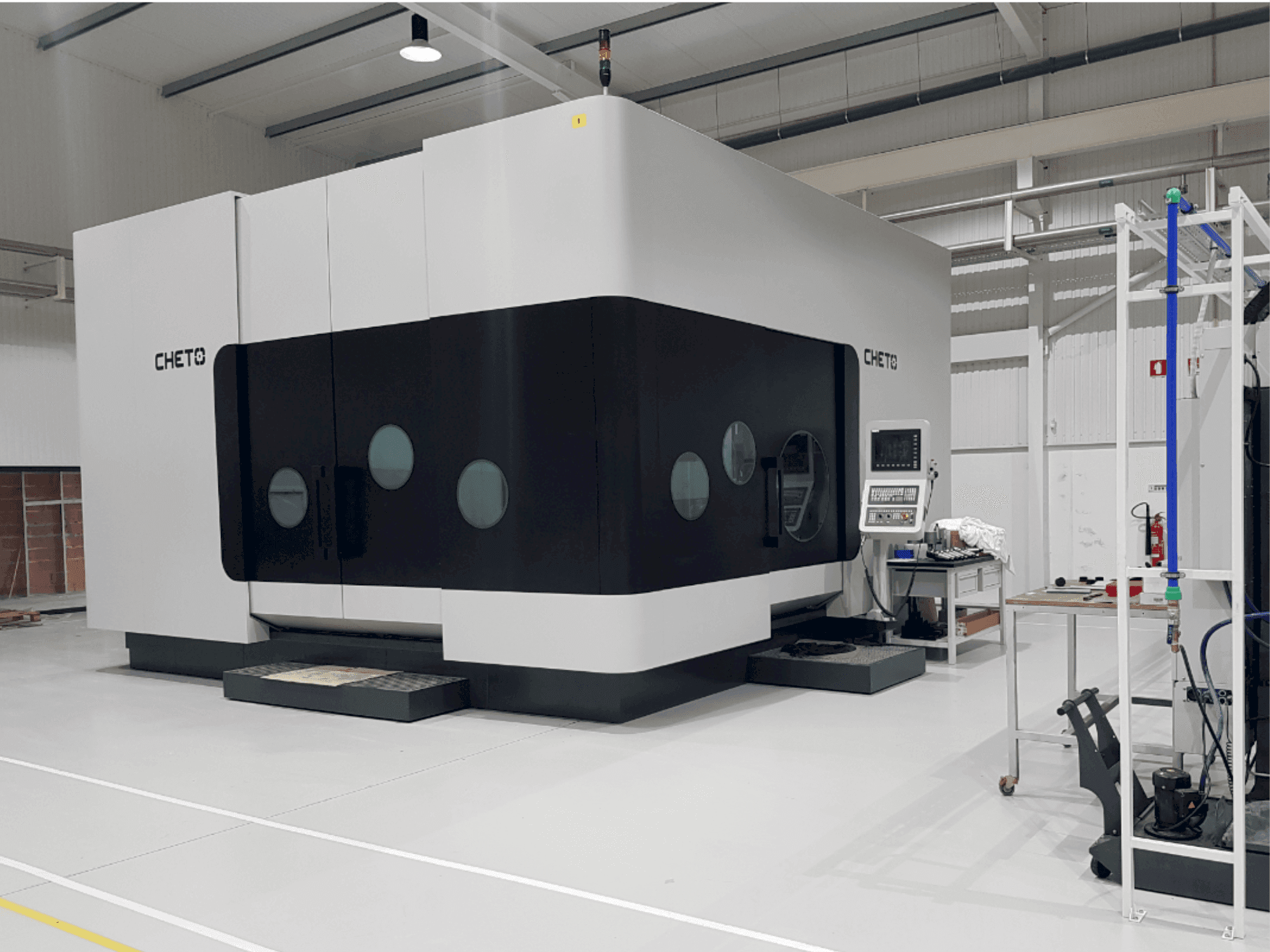 Prikaz stroja CHETO IXN2000 (2019) sprijeda