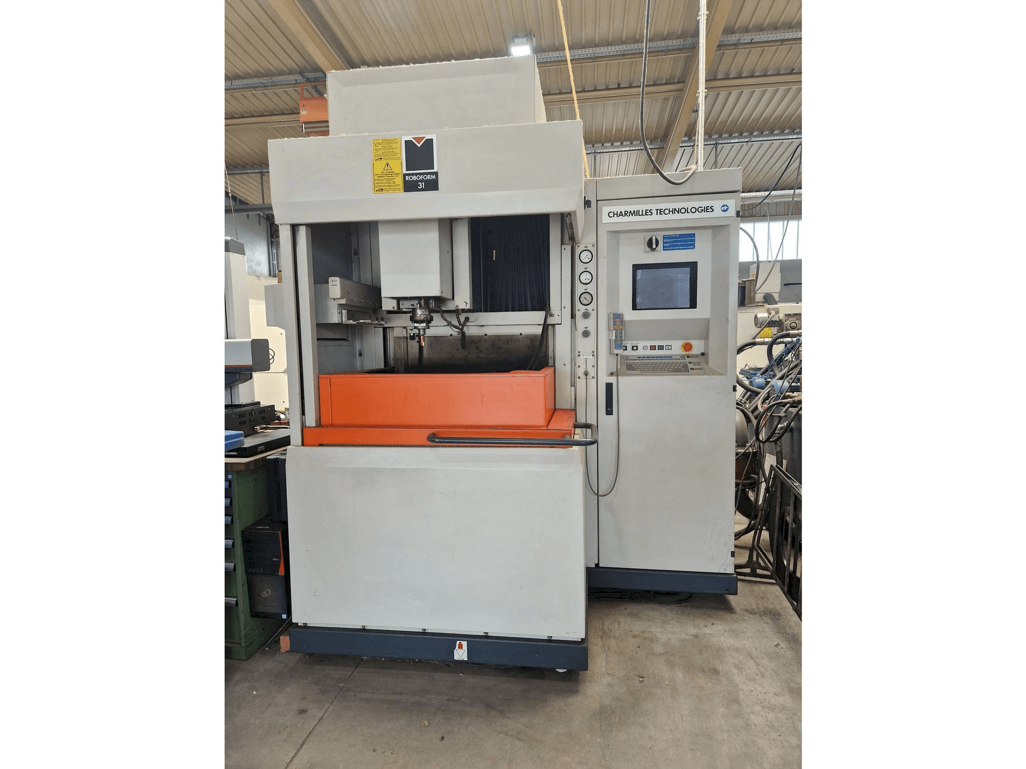 Prikaz stroja CHARMILLES Roboform 31 sprijeda