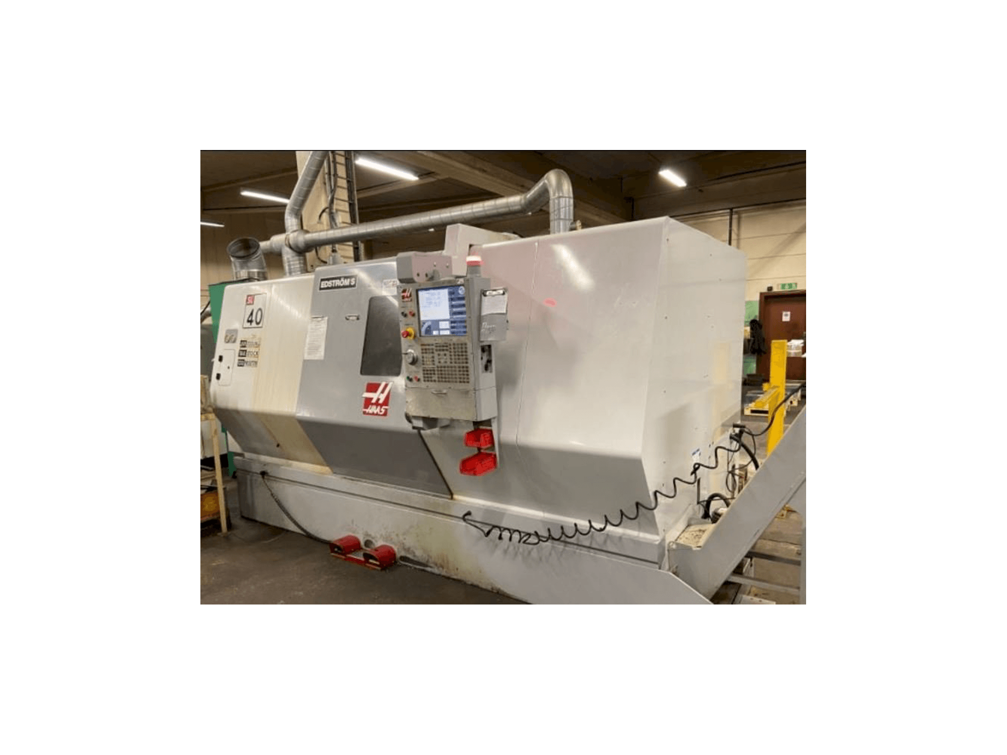 Prikaz stroja HAAS SL-40 sprijeda