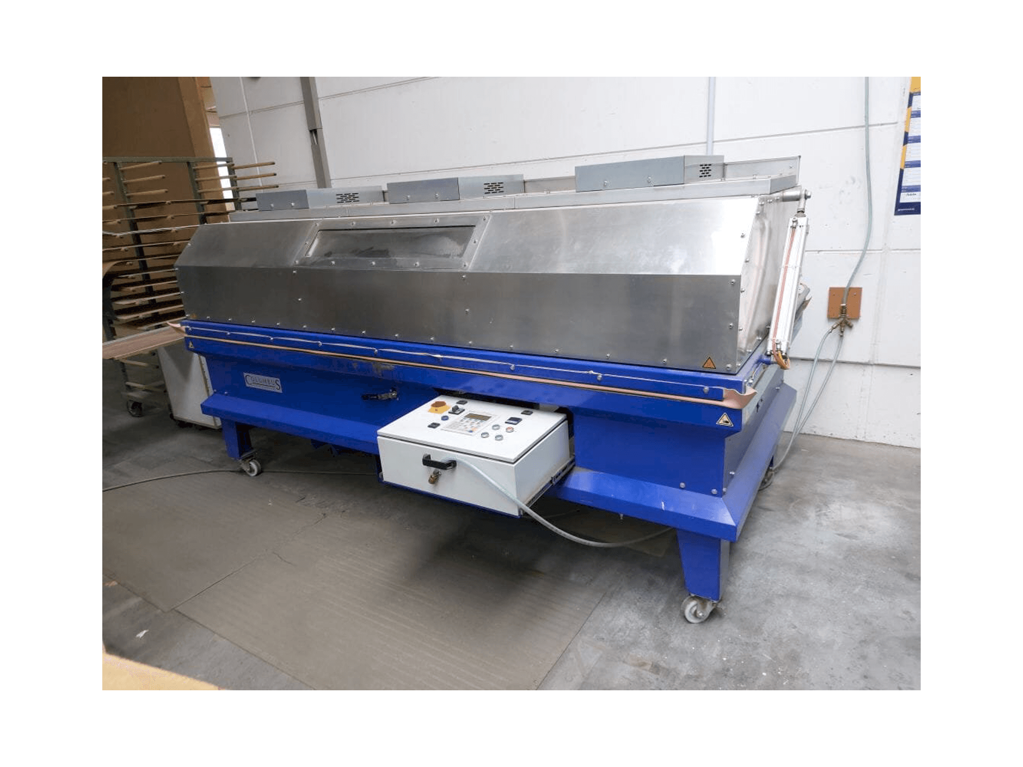 Prikaz stroja Columbus MULTIMAT sprijeda