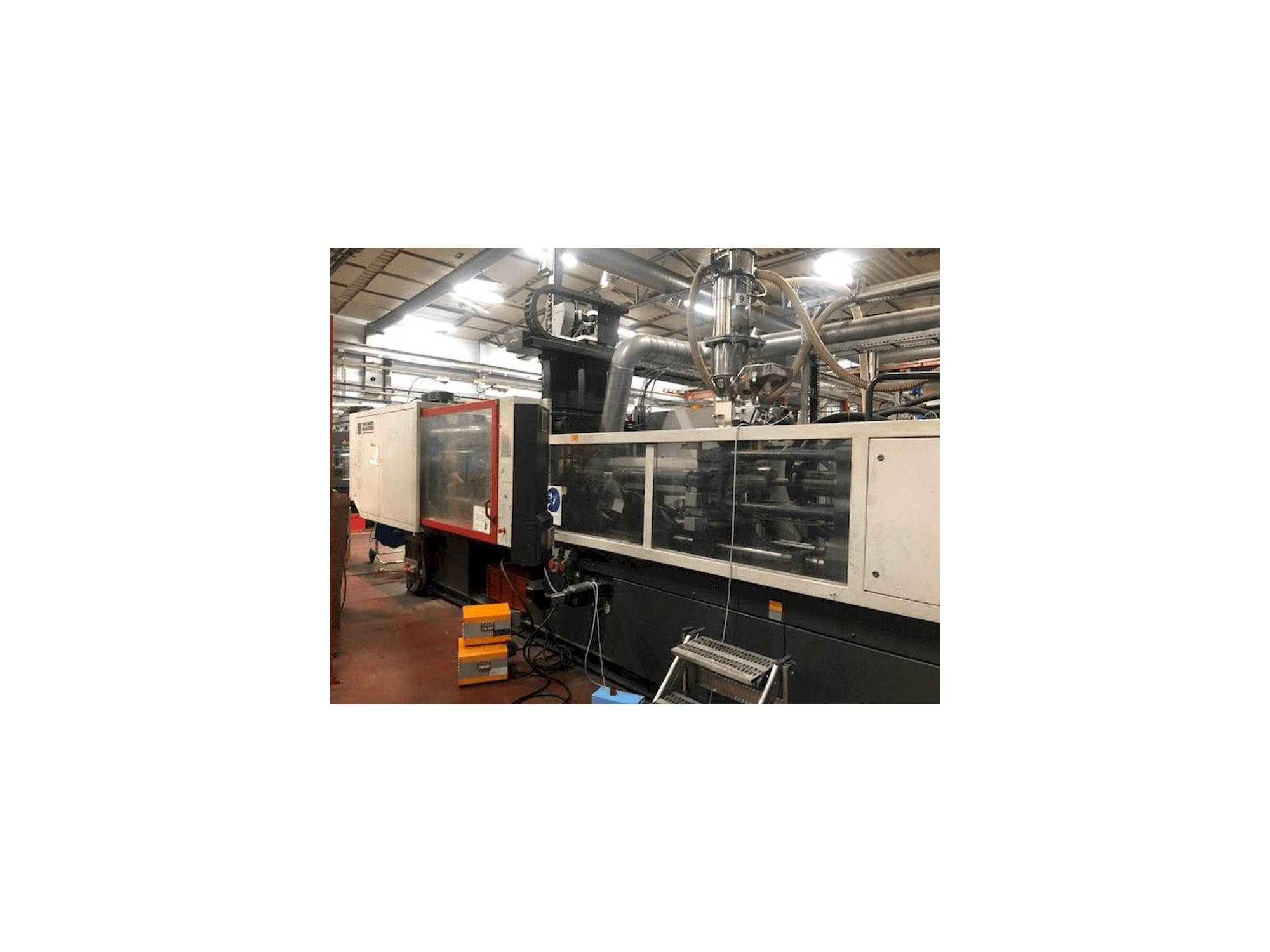 Prikaz stroja FERROMATIK MILACRON K320 sprijeda