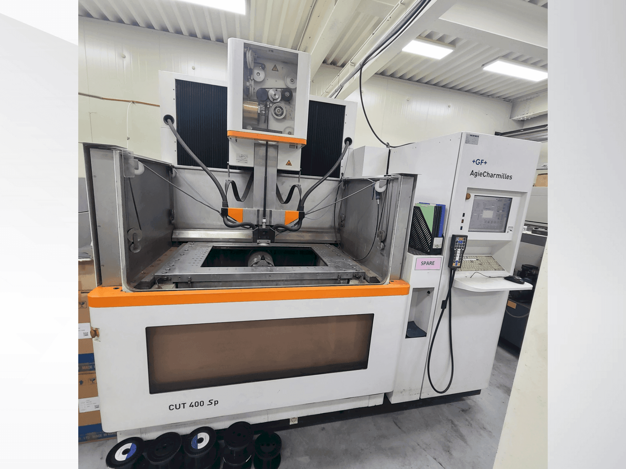 Prikaz stroja AGIE CUT 400 Sp sprijeda