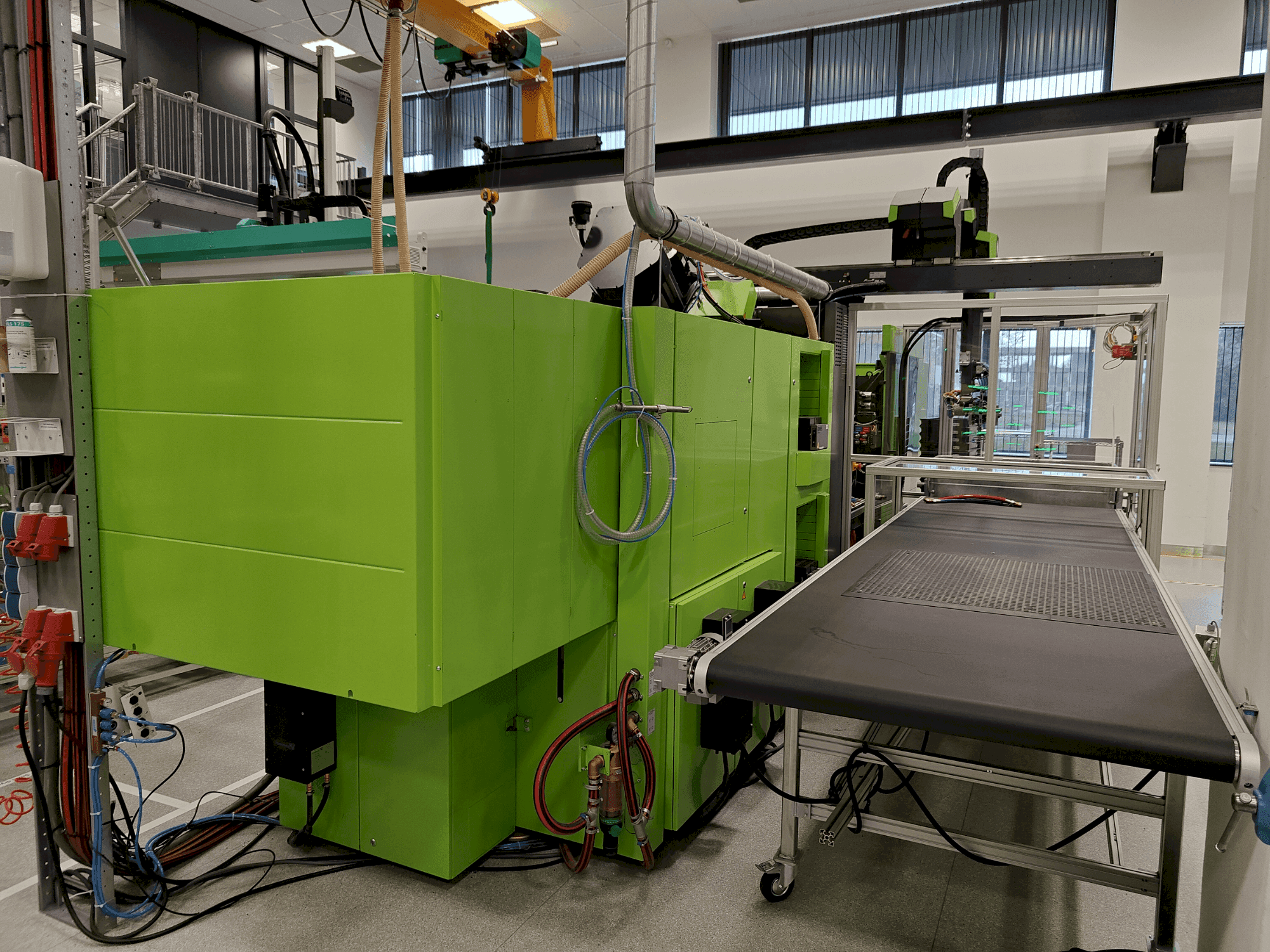 Prikaz stroja Engel e-victory 740H/50W/220 combi + Viper 20 sprijeda