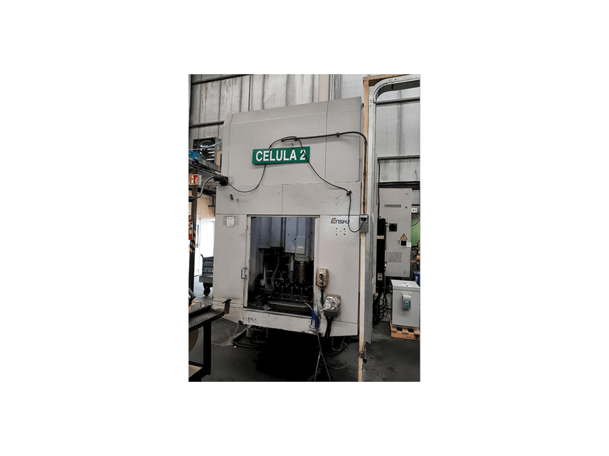 Prikaz stroja Enshu EV-450 sprijeda