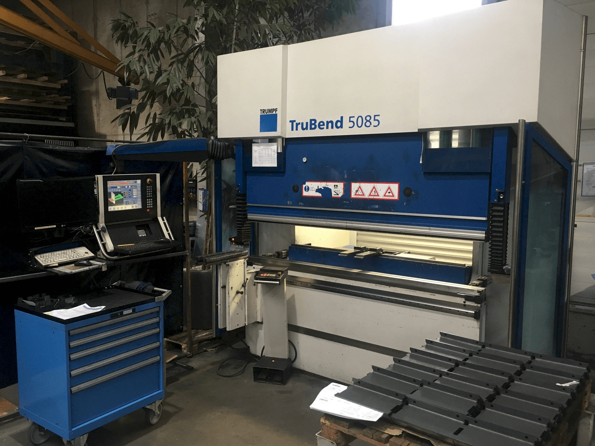 Prikaz stroja Trumpf TruBend 5085X zdesna