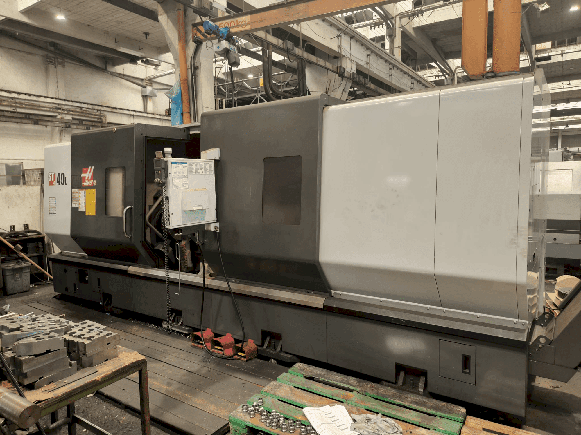 Prikaz stroja HAAS ST40L sprijeda