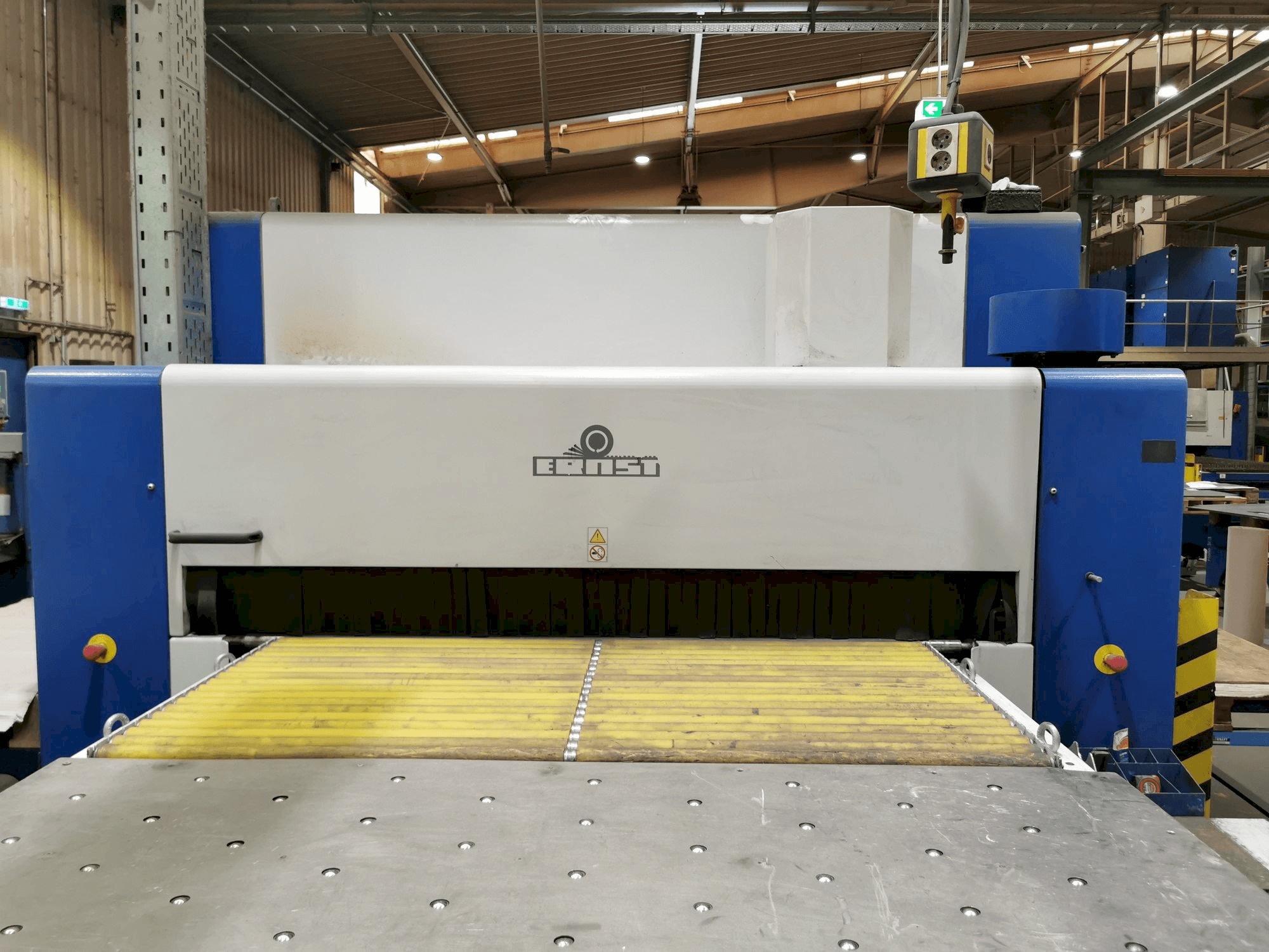 Prikaz stroja ERNST Neptun EBS sprijeda