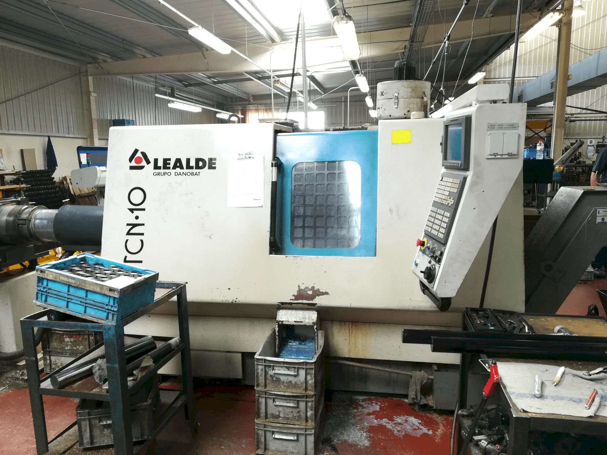 Prikaz stroja Lealde TCN 10 sprijeda