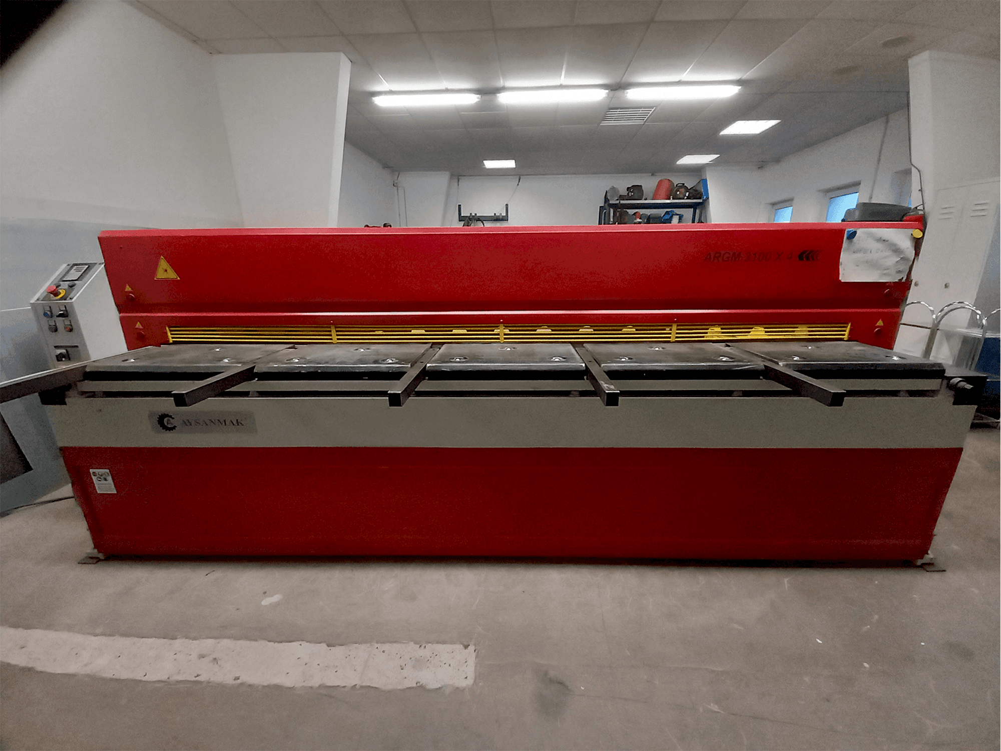 Prikaz stroja AYSANMAK ARGM 3100 x 4 sprijeda