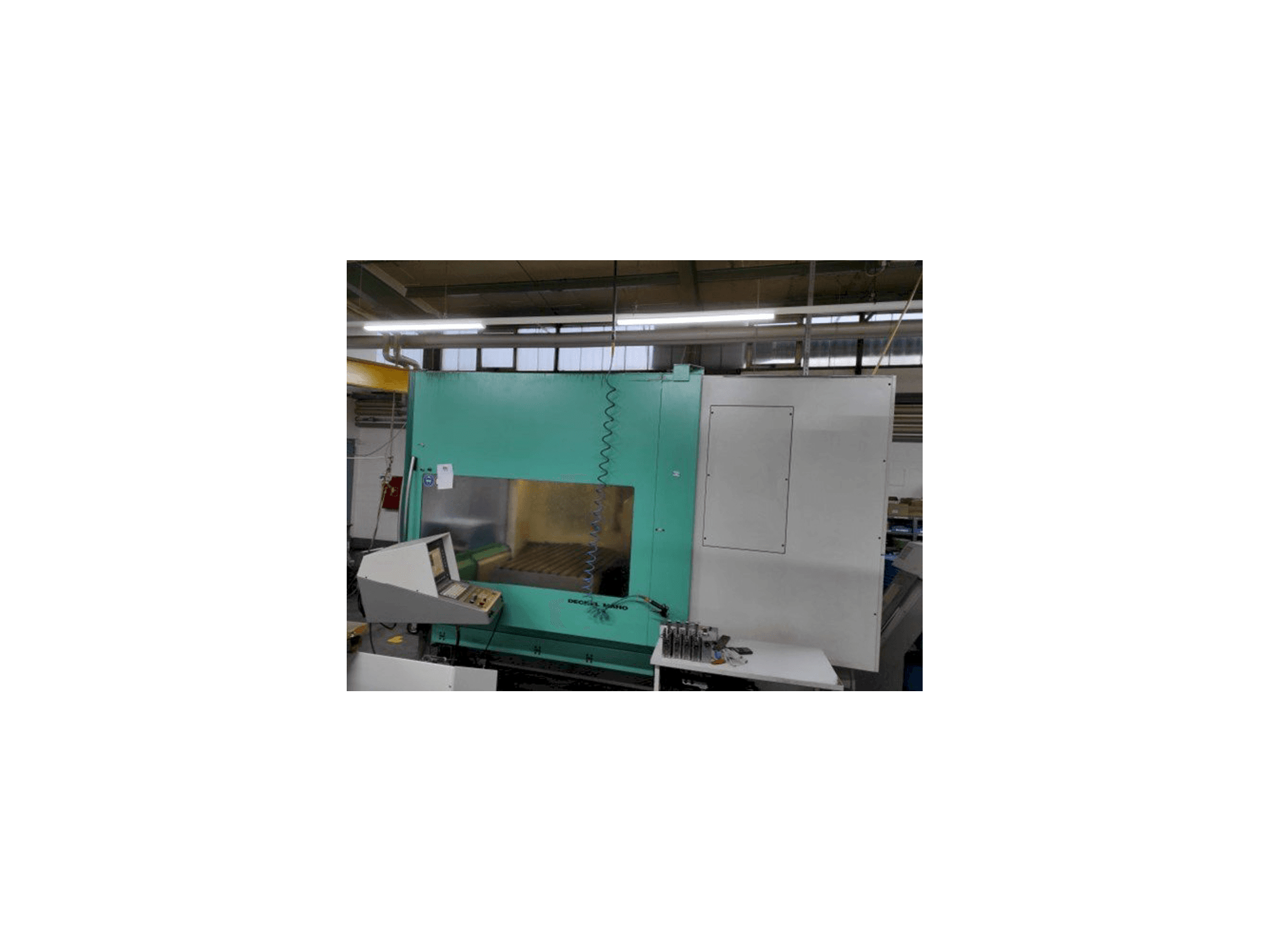 Prikaz stroja DMG DMU 125 T sprijeda