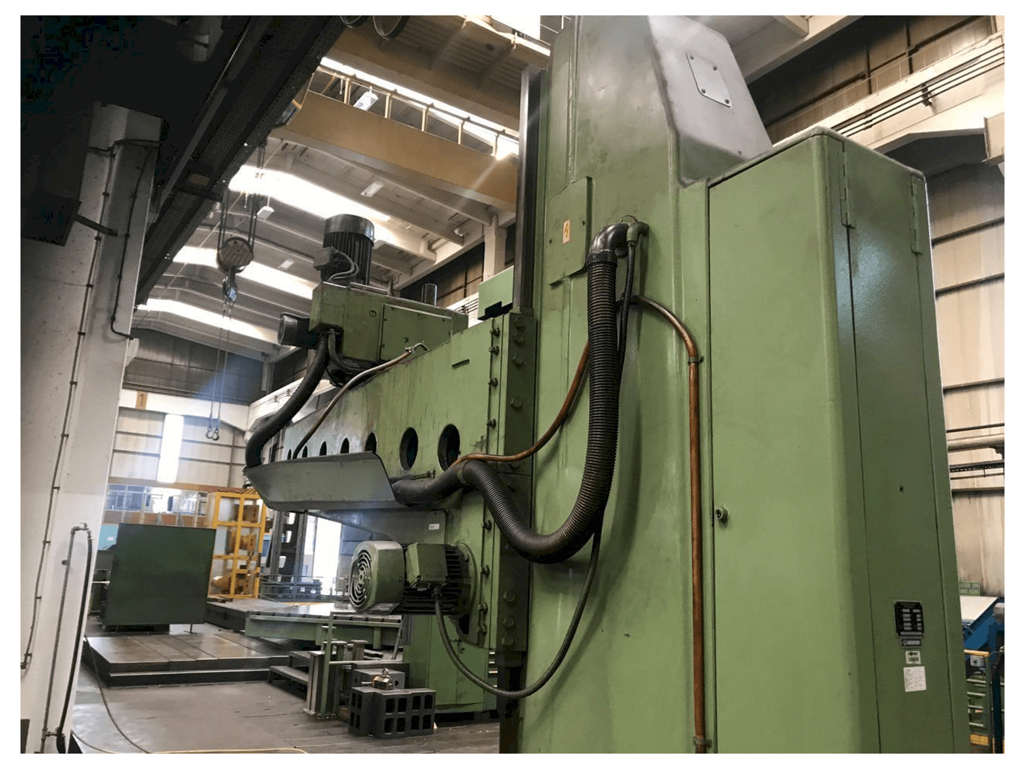 Prikaz stroja TOS Vrp 8 A sprijeda