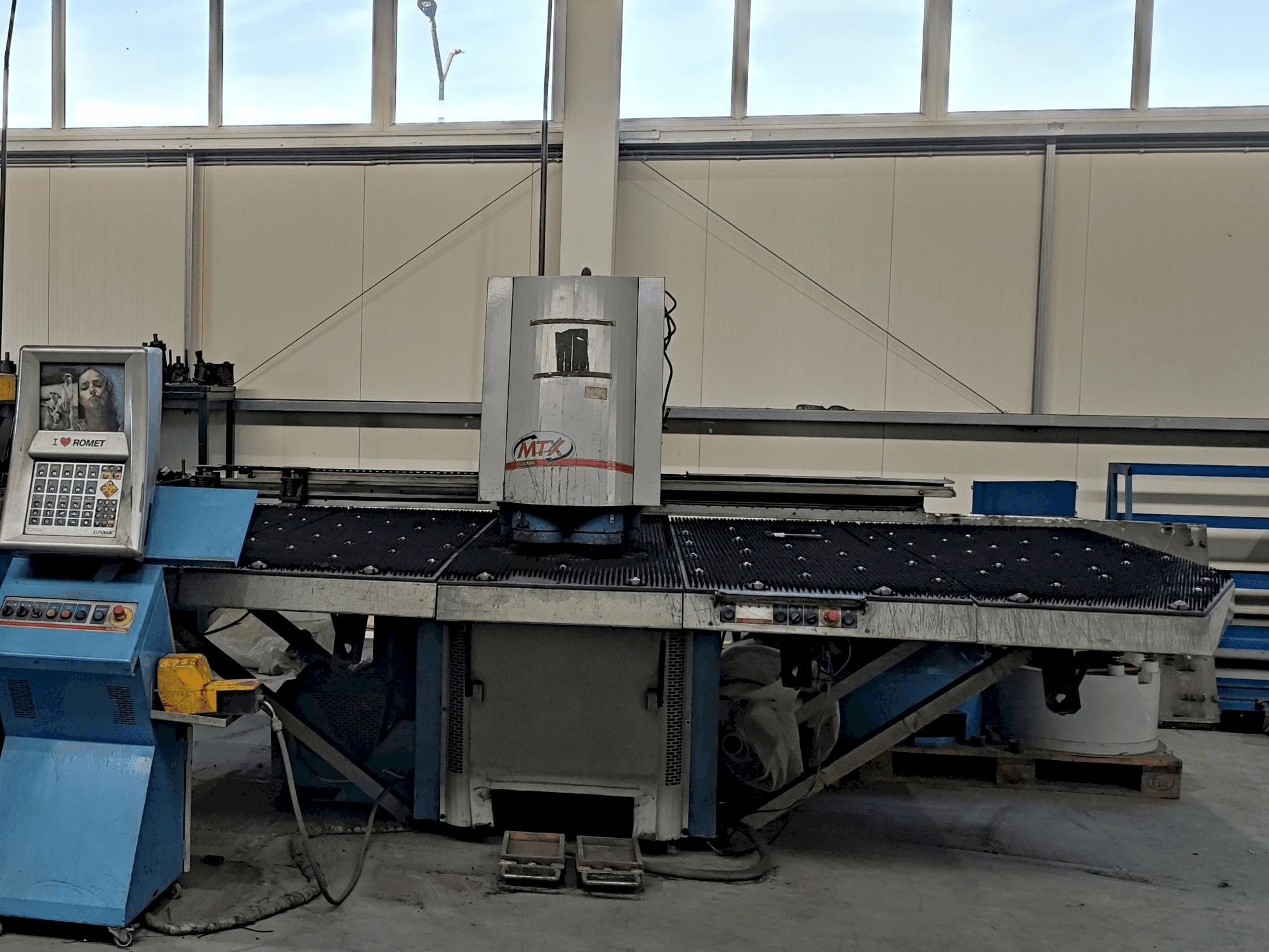 Prikaz stroja Euromac MTX INDEX sprijeda