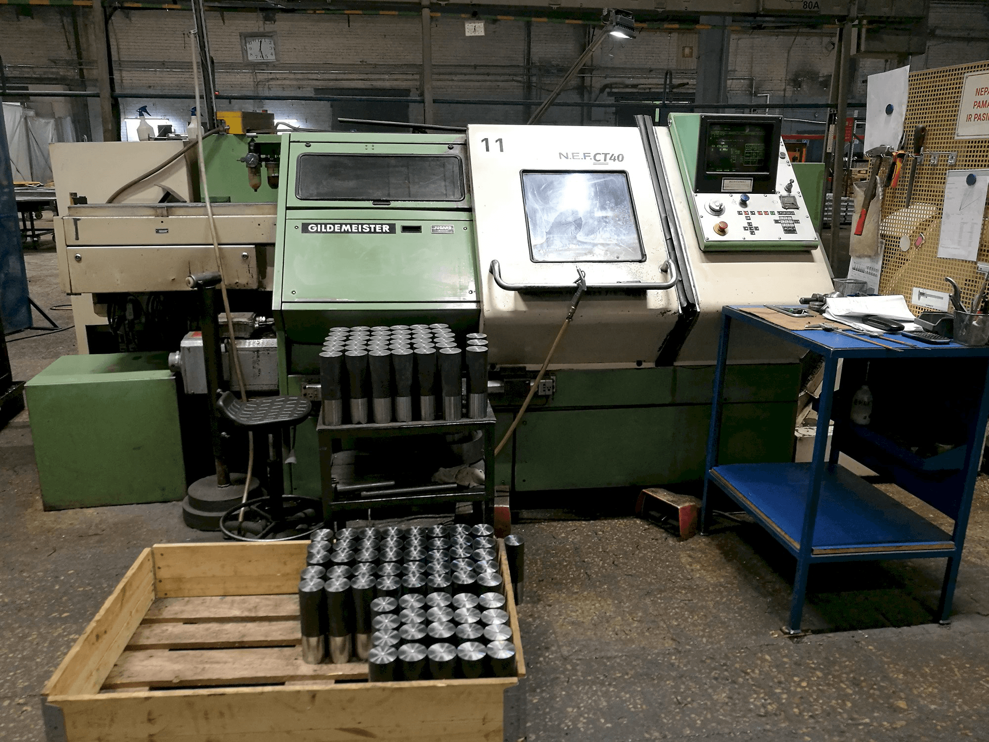 Prikaz stroja Gildemeister NEF CT 40 sprijeda