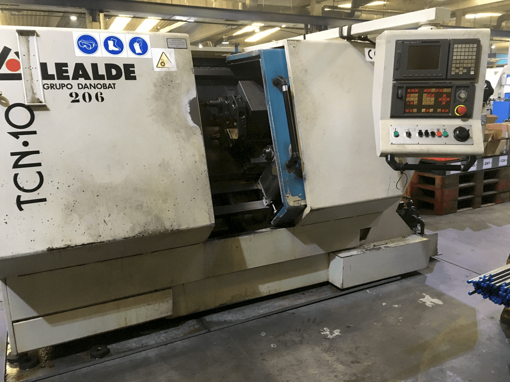 Prikaz stroja Lealde TCN10 sprijeda