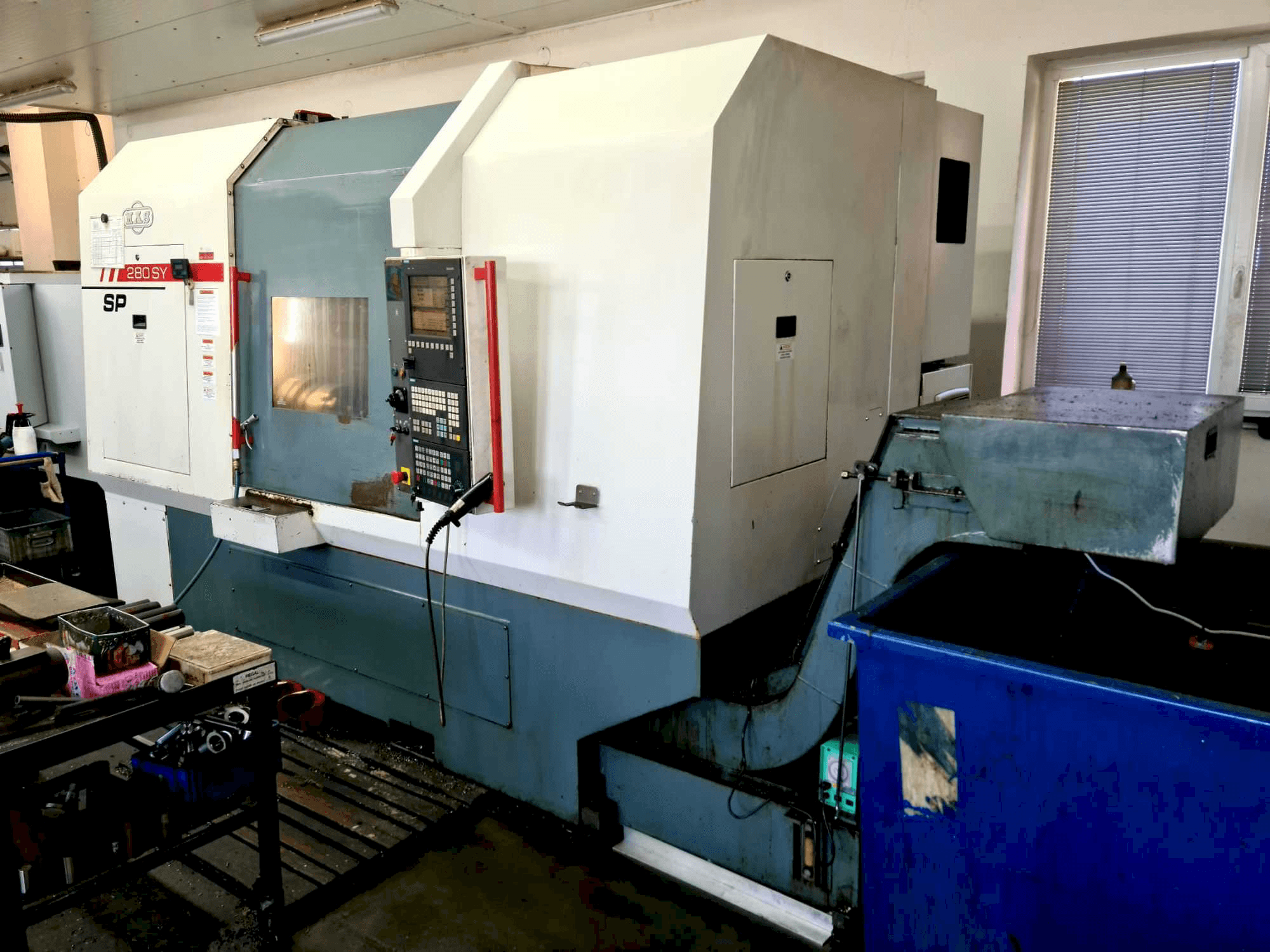 Prikaz stroja KOVOSVIT MAS SP 280 SY sprijeda