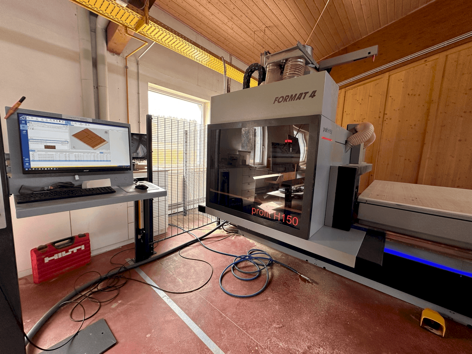 Prikaz stroja FORMAT4 Profit H150 22.32 T sprijeda