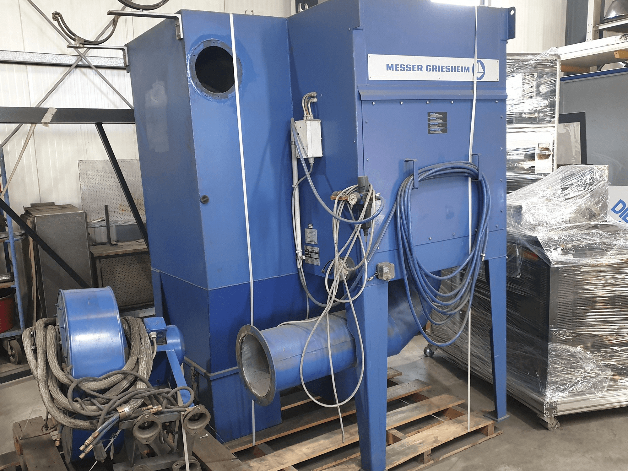 Prikaz stroja Messer Griesheim CORTA PS 3100 sprijeda