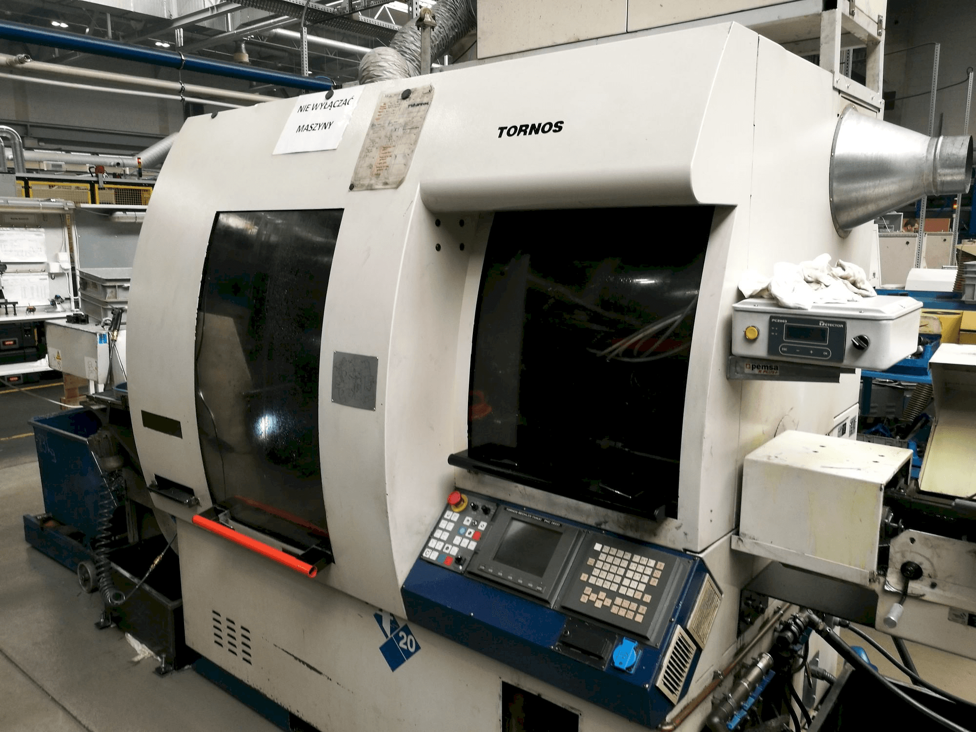 Prikaz stroja Tornos Deco-2000/20 sprijeda