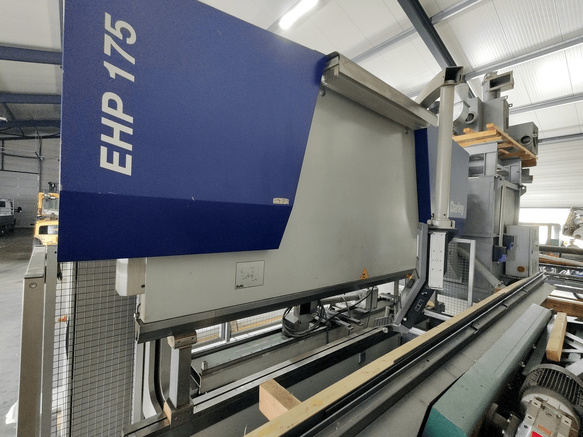 Prikaz stroja Darley EHP 175.31/25 slijeva