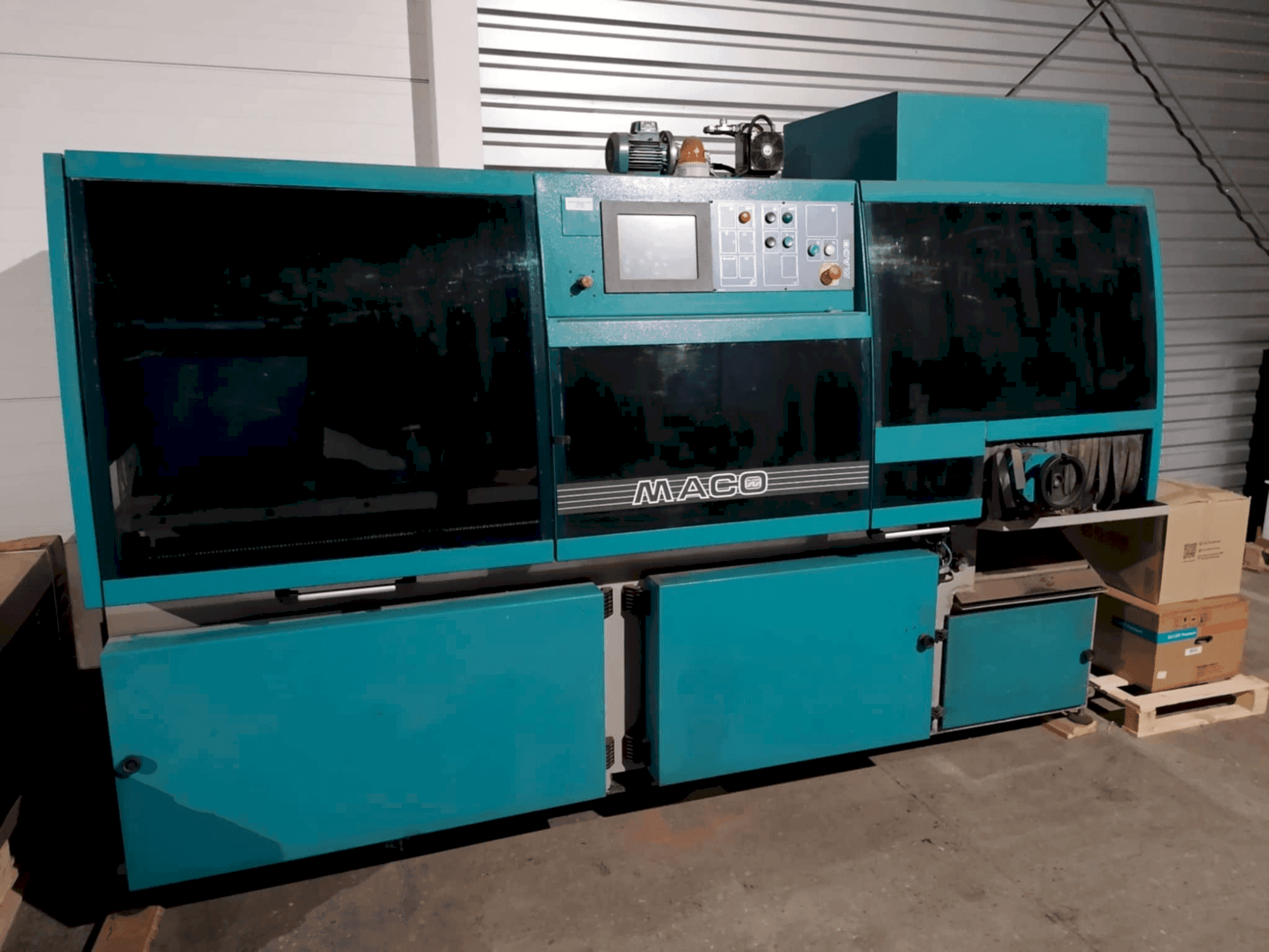 Prikaz stroja MACO VK370 AR ALU sprijeda