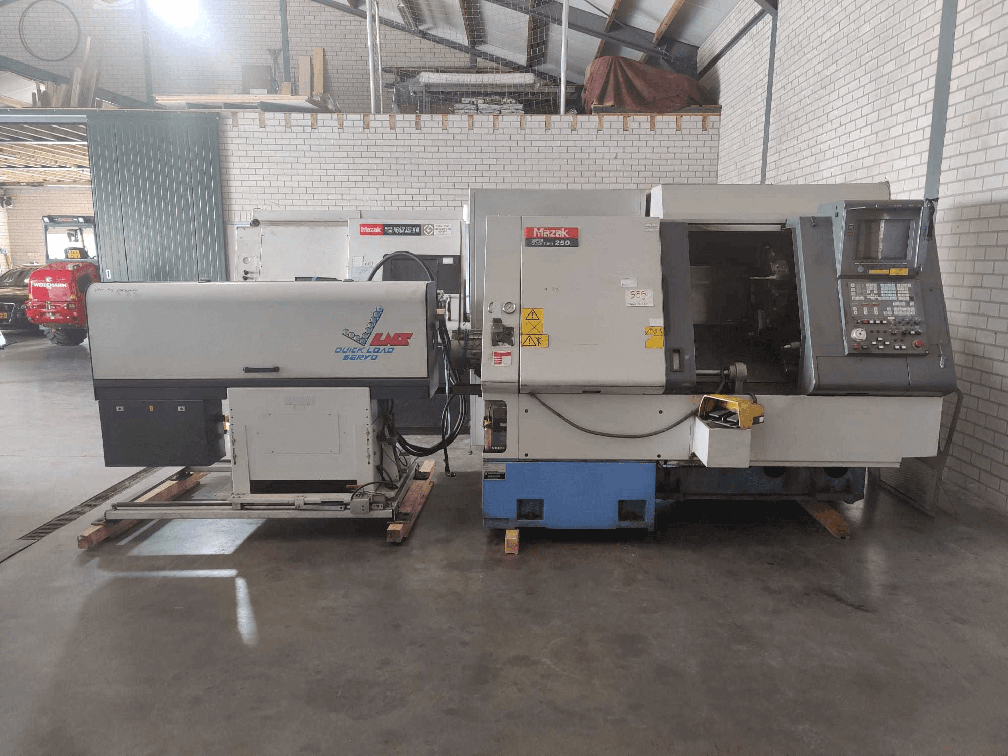 Prikaz stroja Mazak Super Quick Turn 250 sprijeda