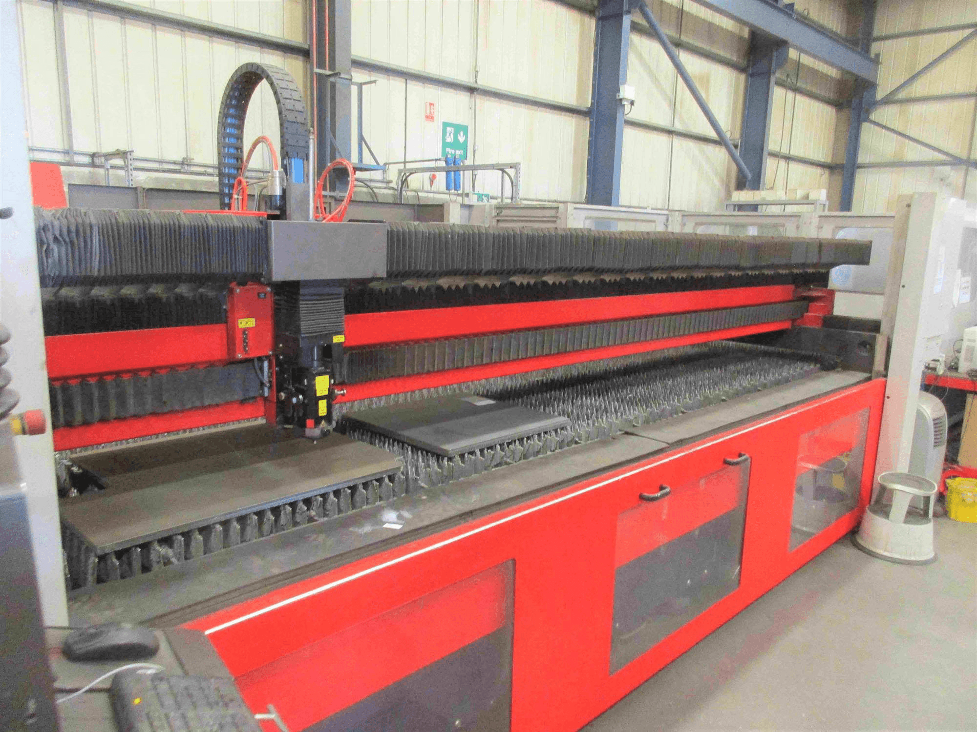 Prikaz stroja Bystronic Bystar L 4025-65 sprijeda