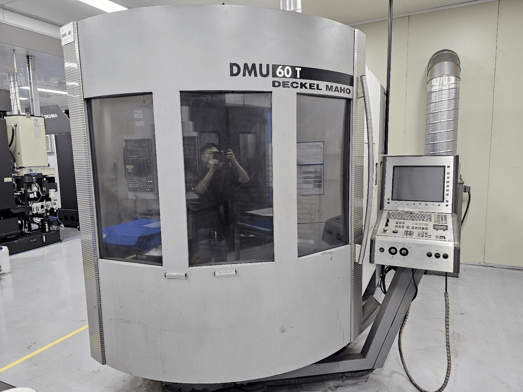 Prikaz stroja DECKEL MAHO DMU 60 T sprijeda