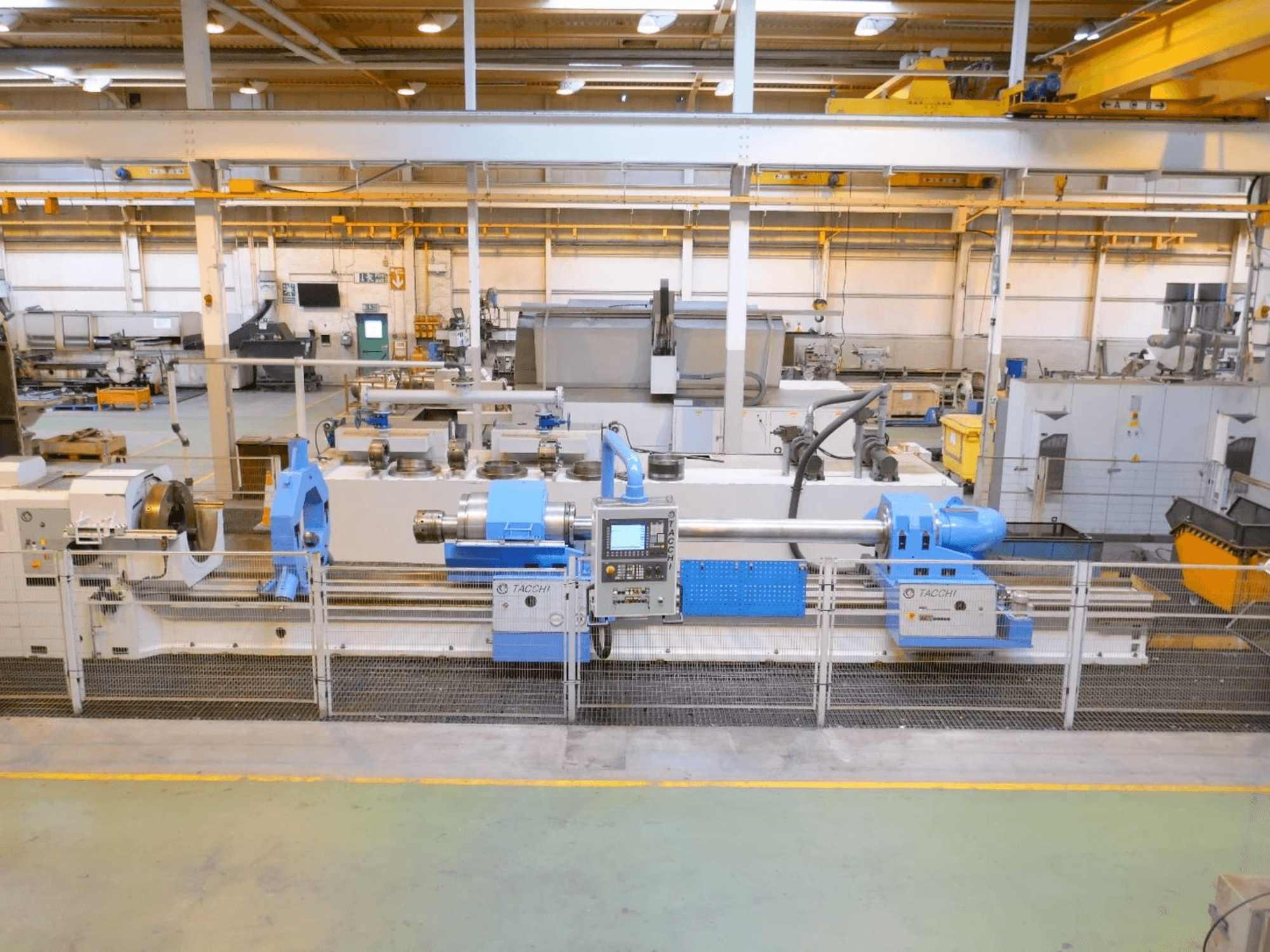 Prikaz stroja TACCHI FT45S CNC sprijeda