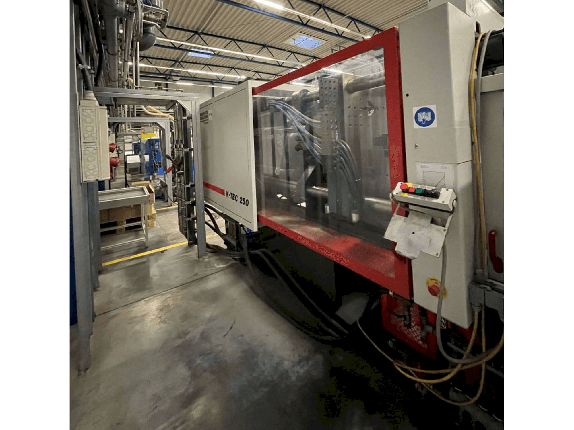 Prikaz stroja FERROMATIK K-Tec 250 sprijeda