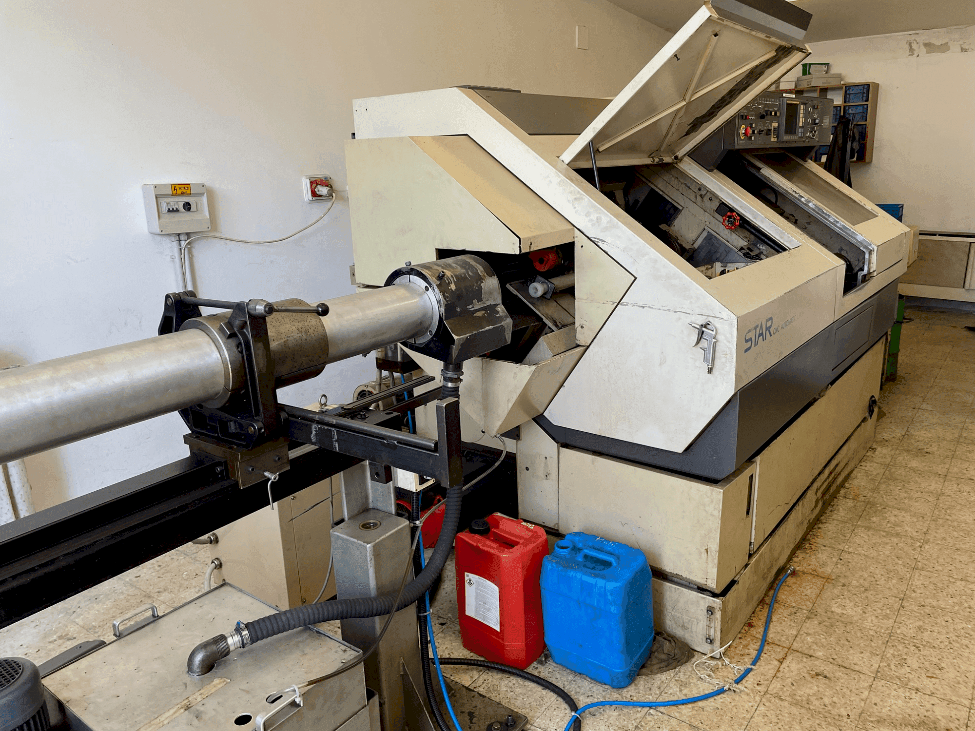 Prikaz stroja Star KNC 25 7 sprijeda