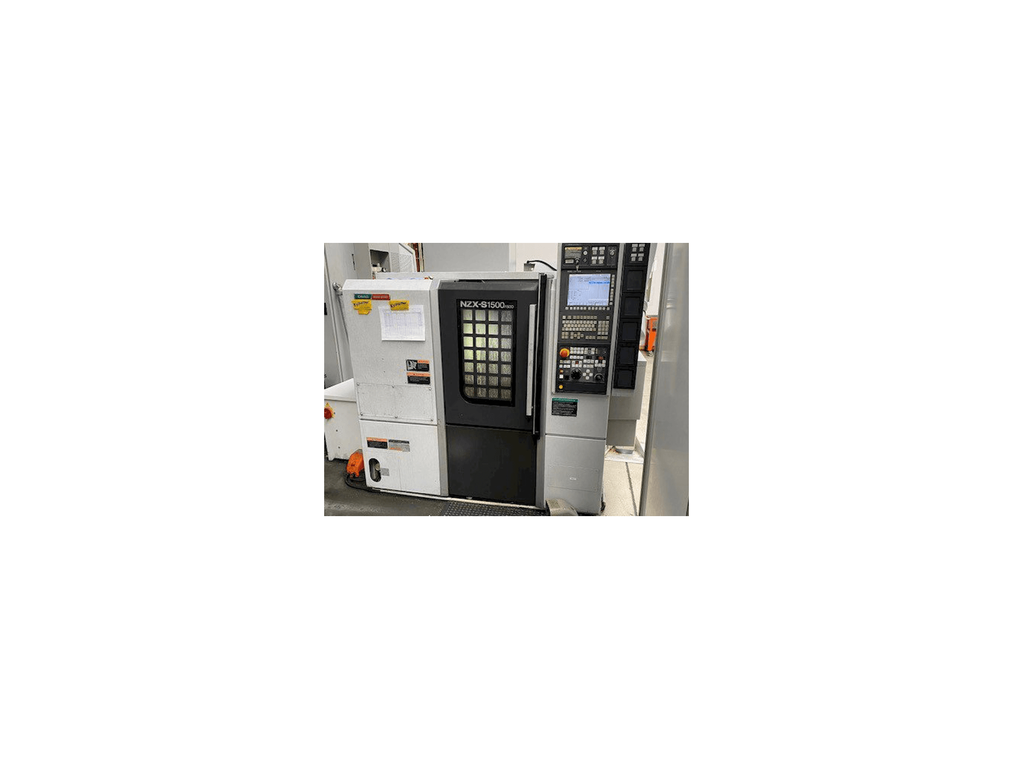 Prikaz stroja DMG Mori Seiki NZX-S1500/500 sprijeda