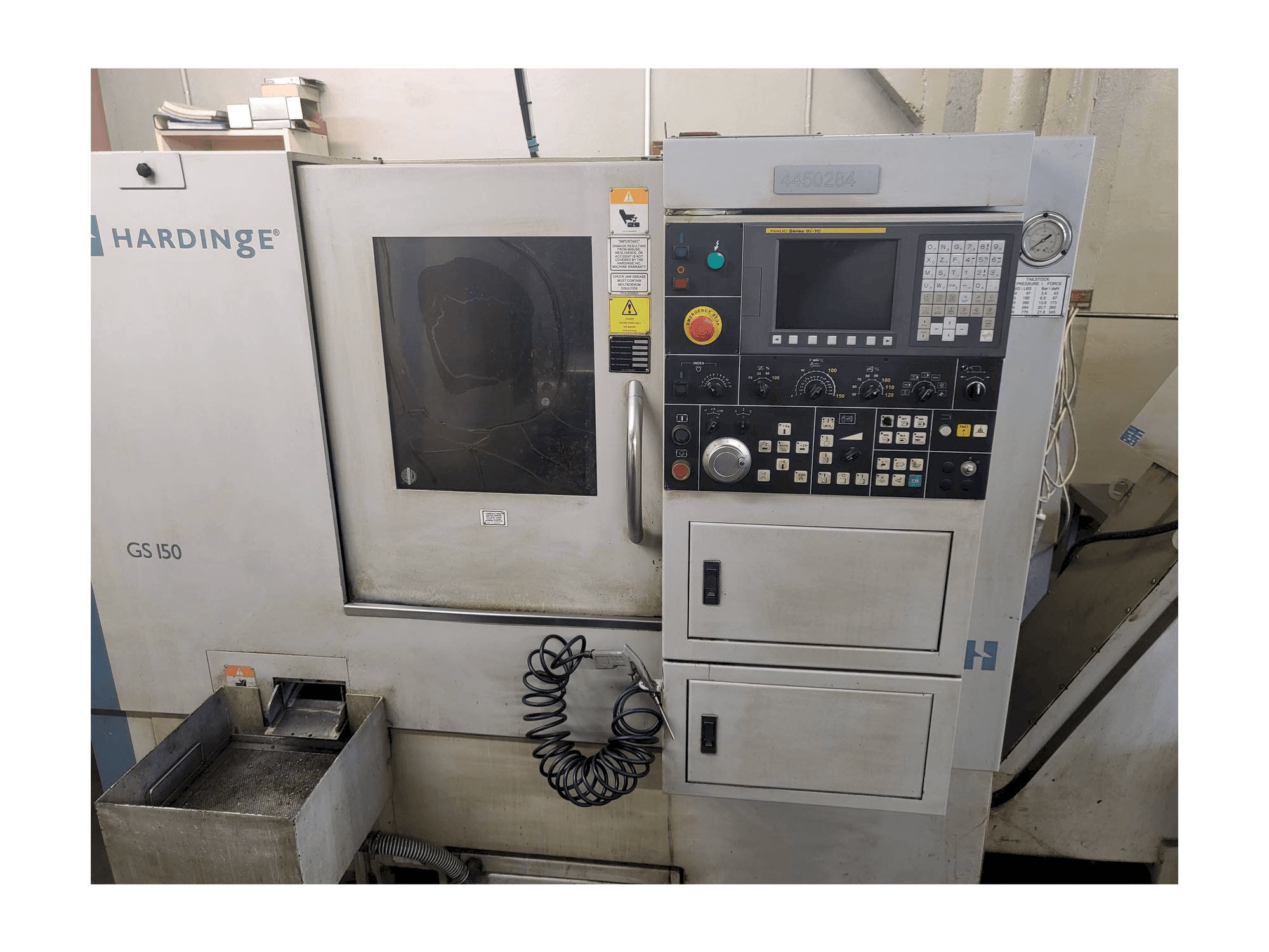 Prikaz stroja HARDINGE GS-150 sprijeda