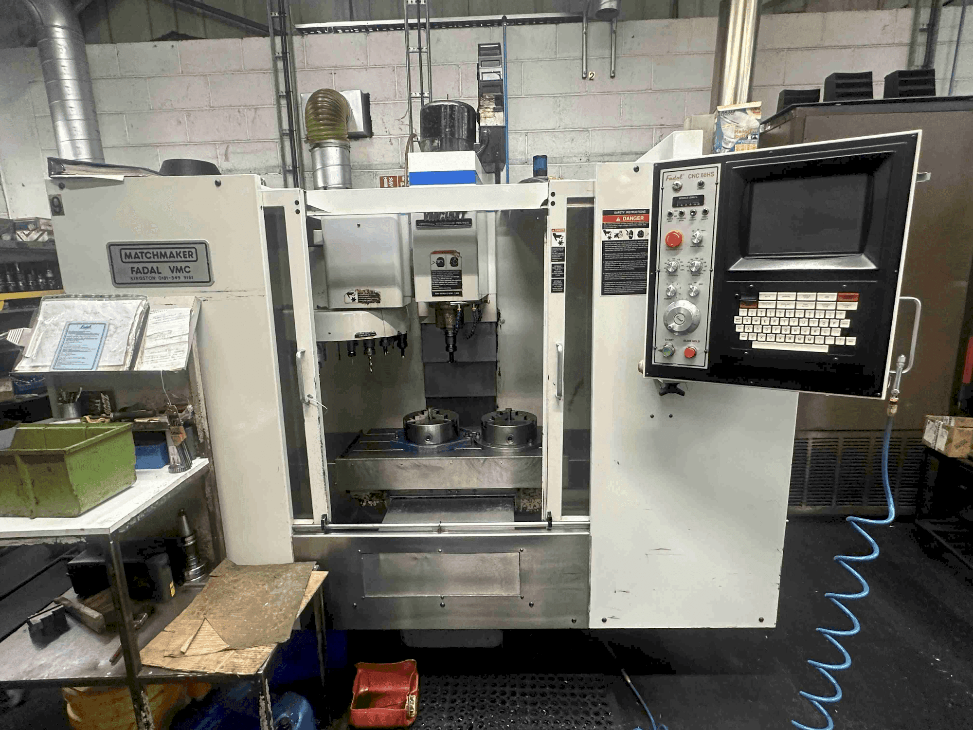 Prikaz stroja FADAL VMC 15XT sprijeda