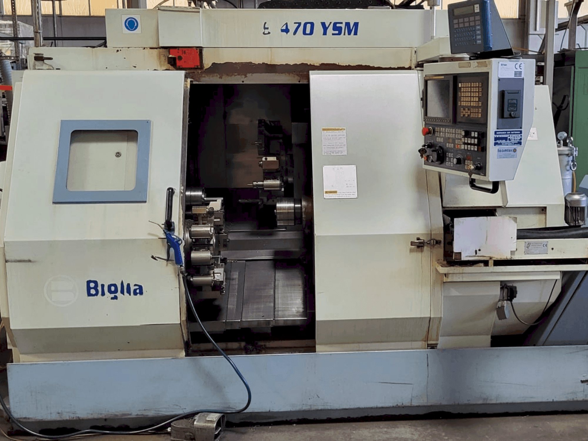 Prikaz stroja Biglia B470 YSM sprijeda