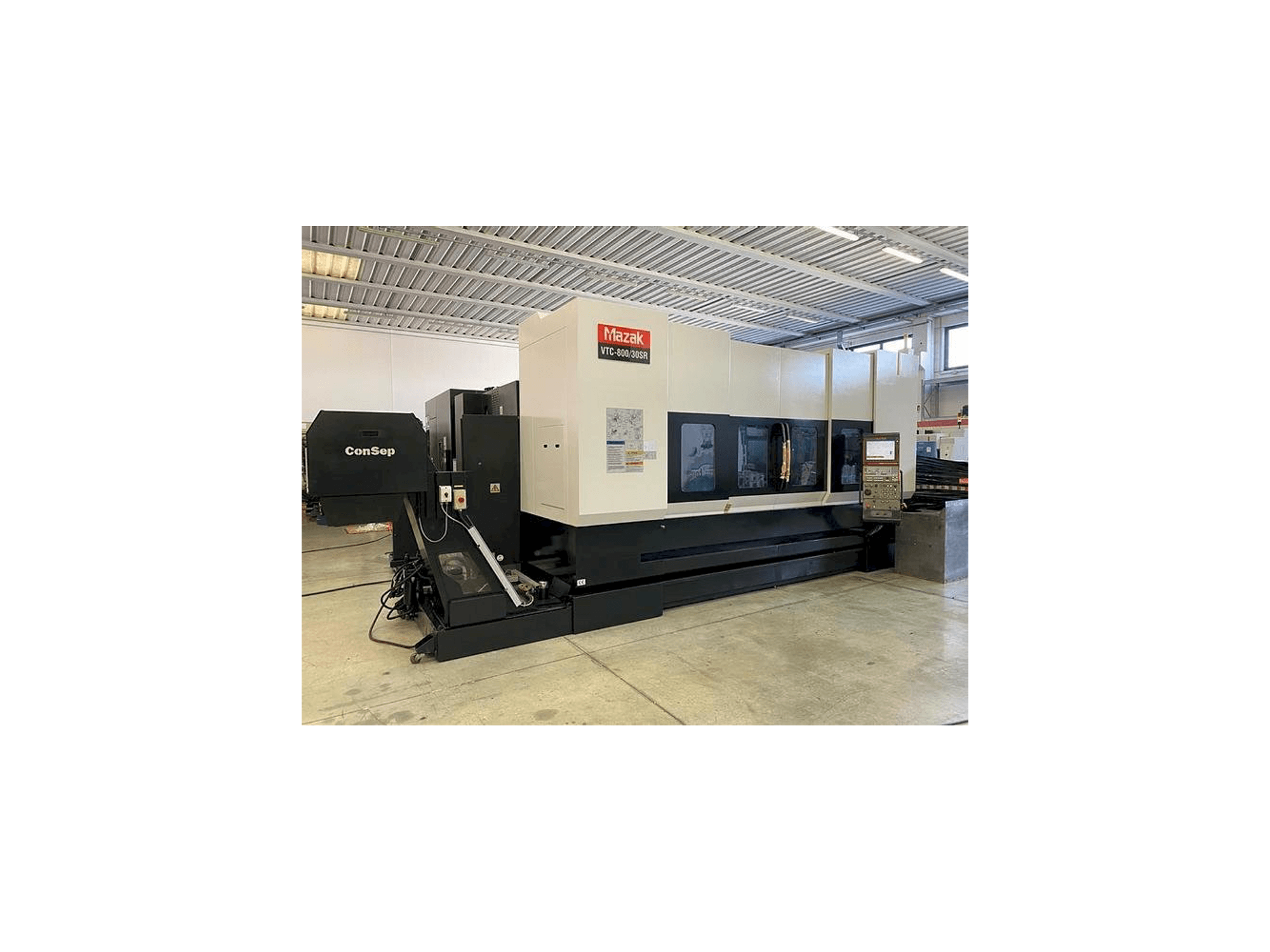 Prikaz stroja Mazak VTC 800/30 SR sprijeda