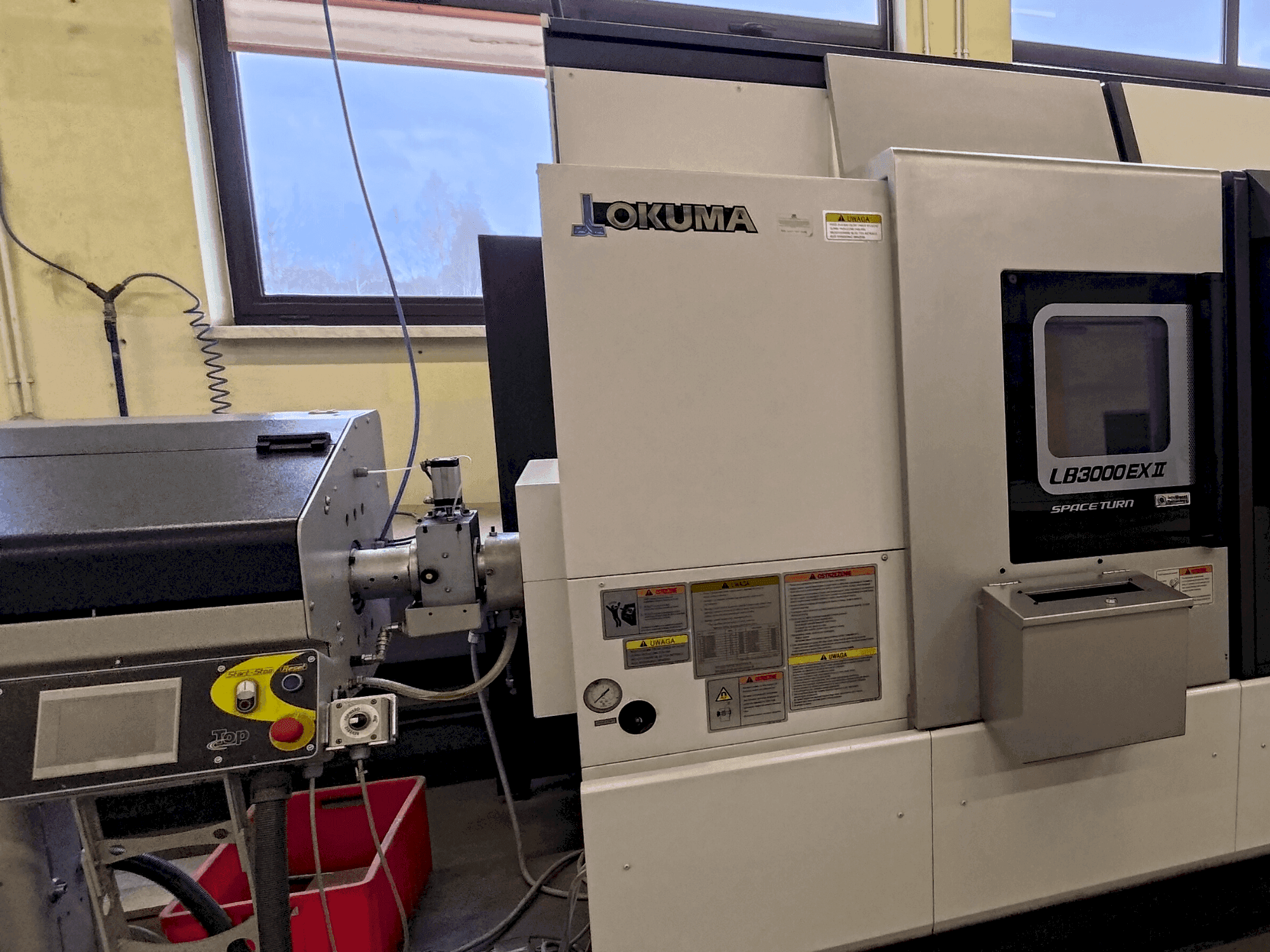 Prikaz stroja Okuma LB 3000 EXII MYW 450 sprijeda